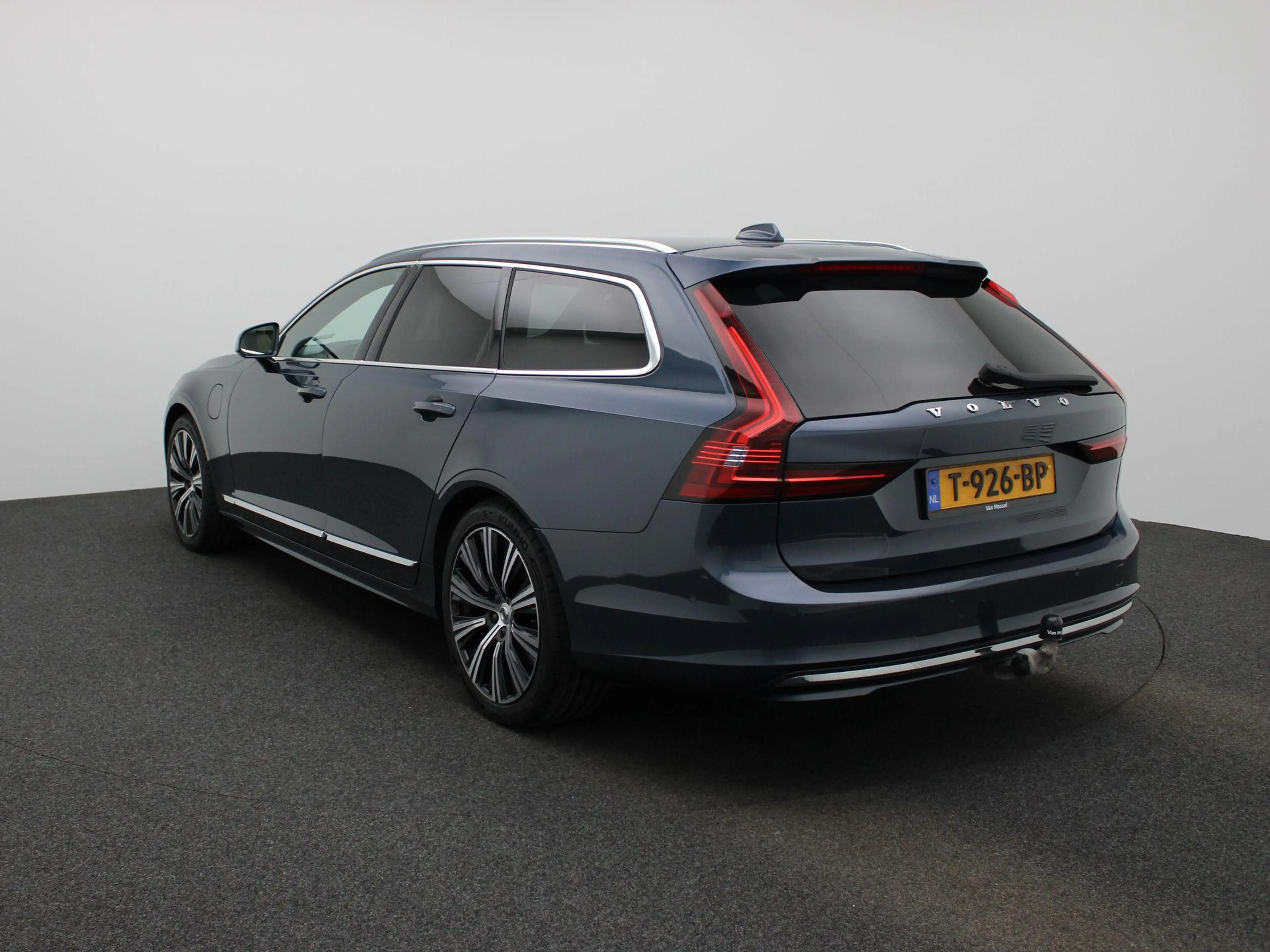 Volvo V90 2.0 T6 Plug-in hybrid AWD Plus Bright 350PK | Elek — photo 2