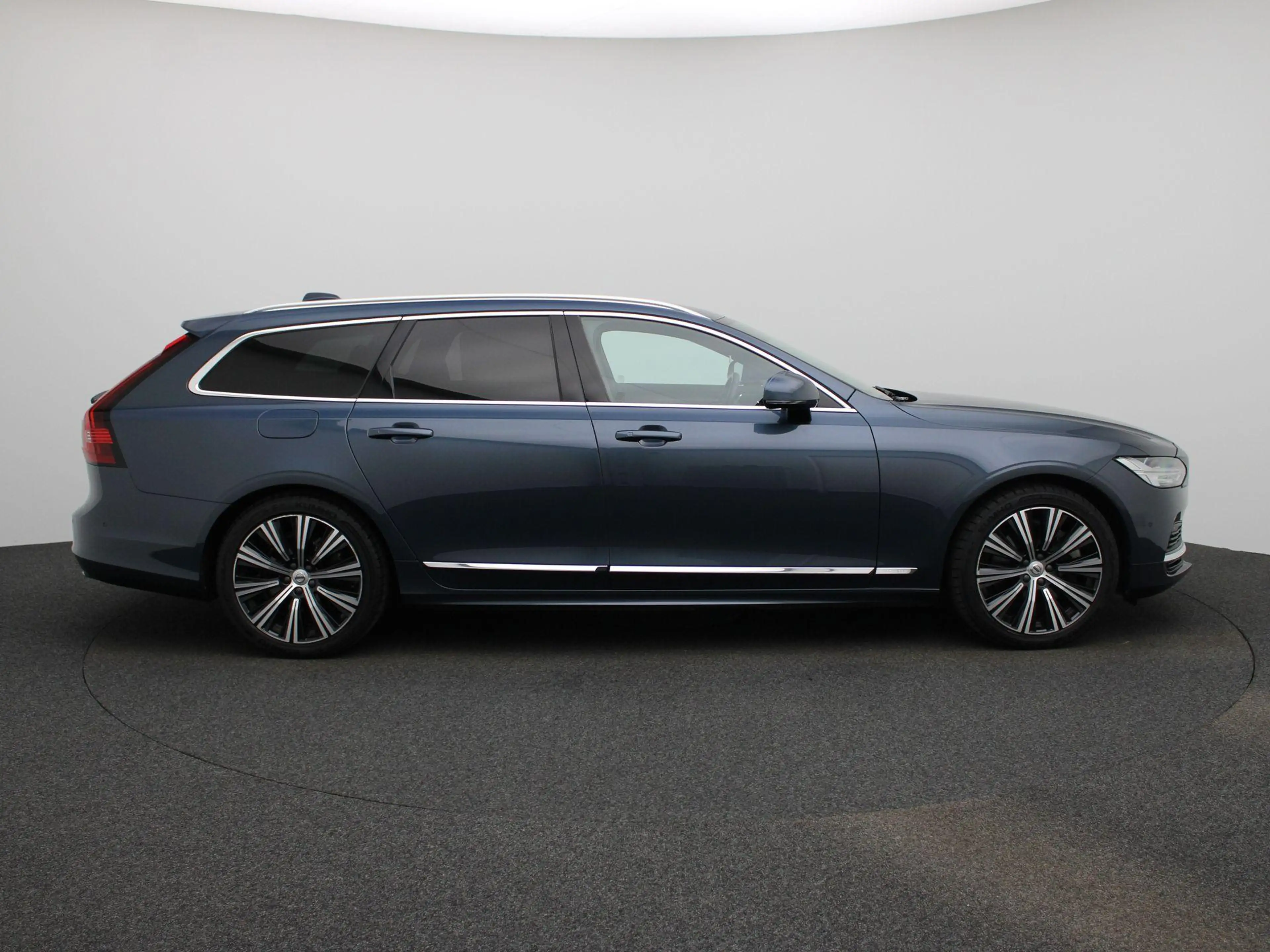 Volvo V90 2.0 T6 Plug-in hybrid AWD Plus Bright 350PK | Elek — photo 6