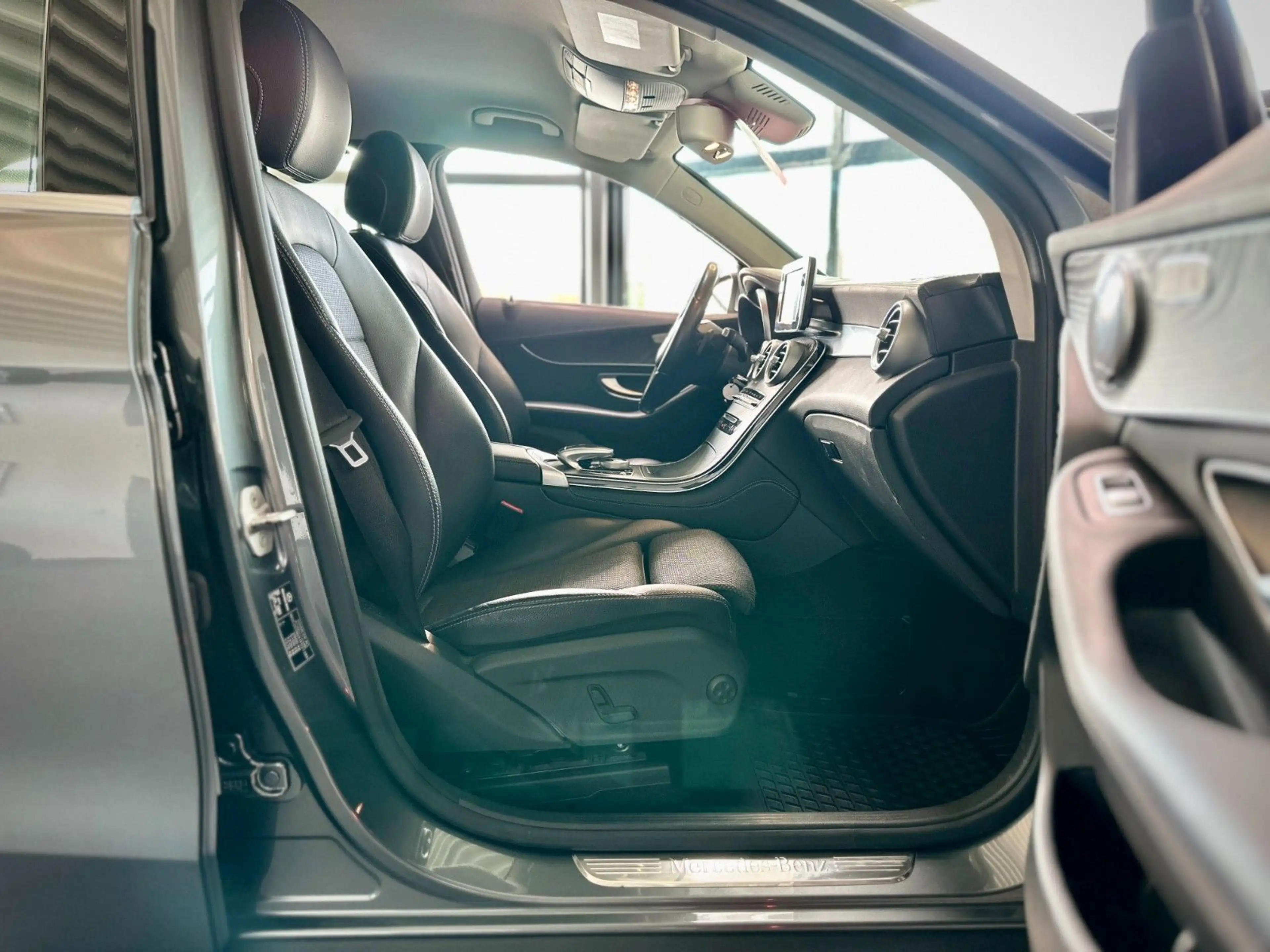 Mercedes-Benz GLC 250 d 4Matic Exclusive*1.Hand*Off-Roader*ILS — photo 12