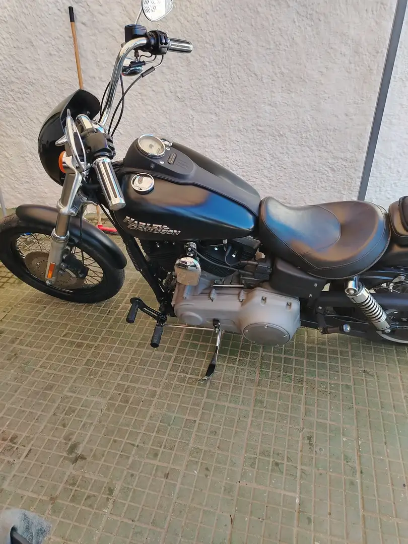 Harley-Davidson Dyna Street Bob Nero - 1
