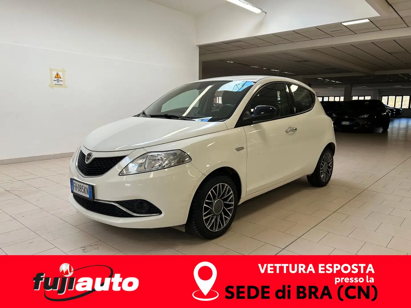 Lancia Ypsilon Ypsilon 1.2 Gold 69cv Bianco - 1