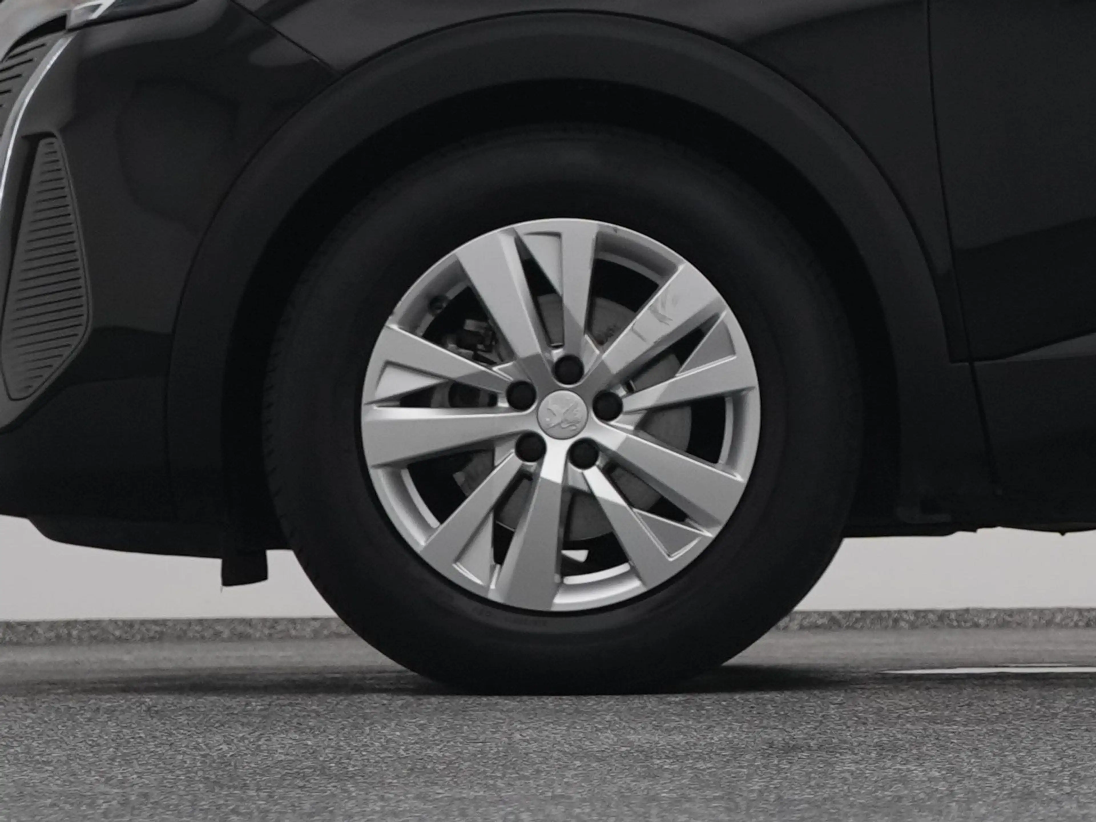 Peugeot 5008 1.2 PureTech Active 7-Pers. | CAMERA — photo 39