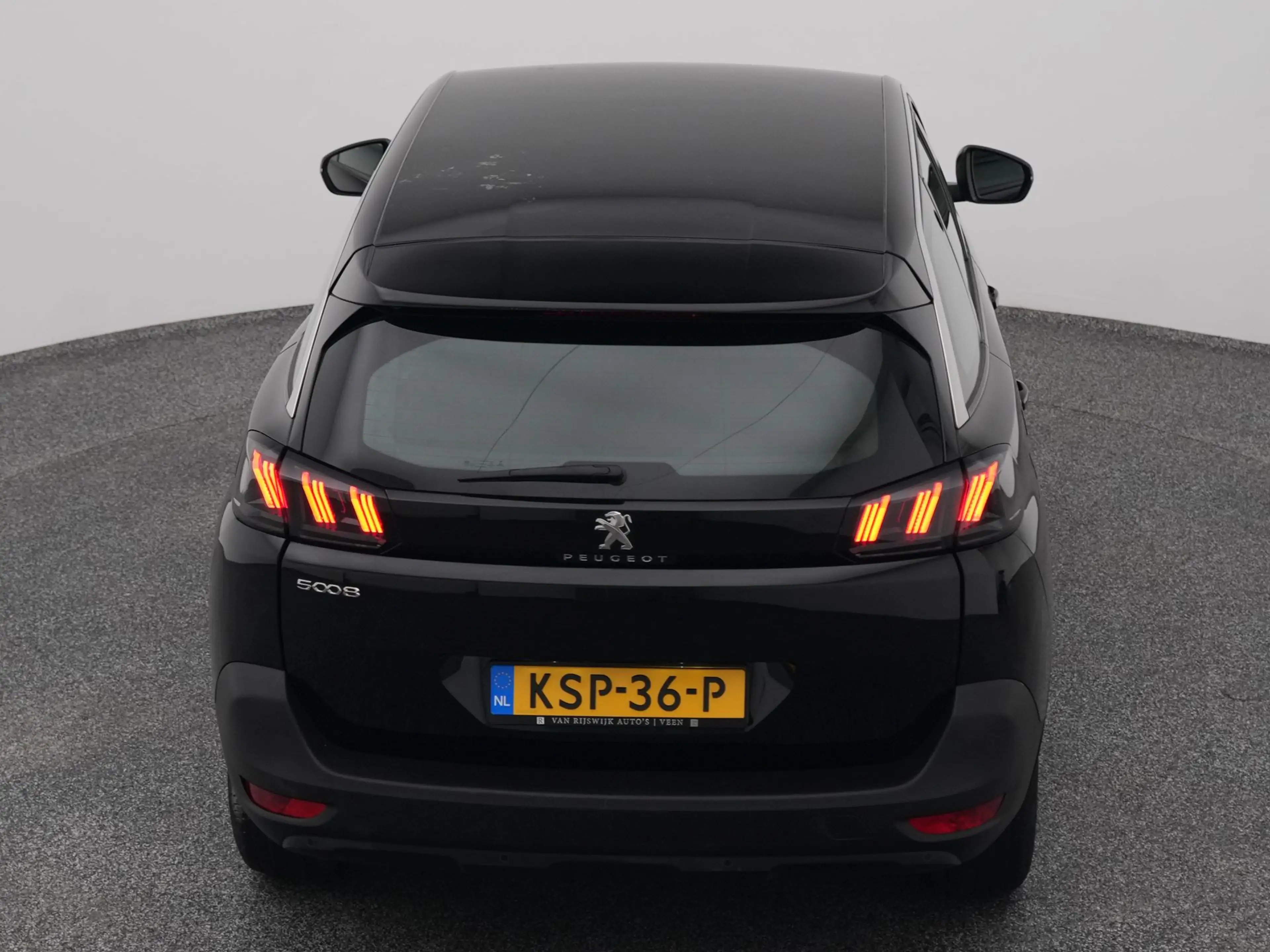 Peugeot 5008 1.2 PureTech Active 7-Pers. | CAMERA — photo 28
