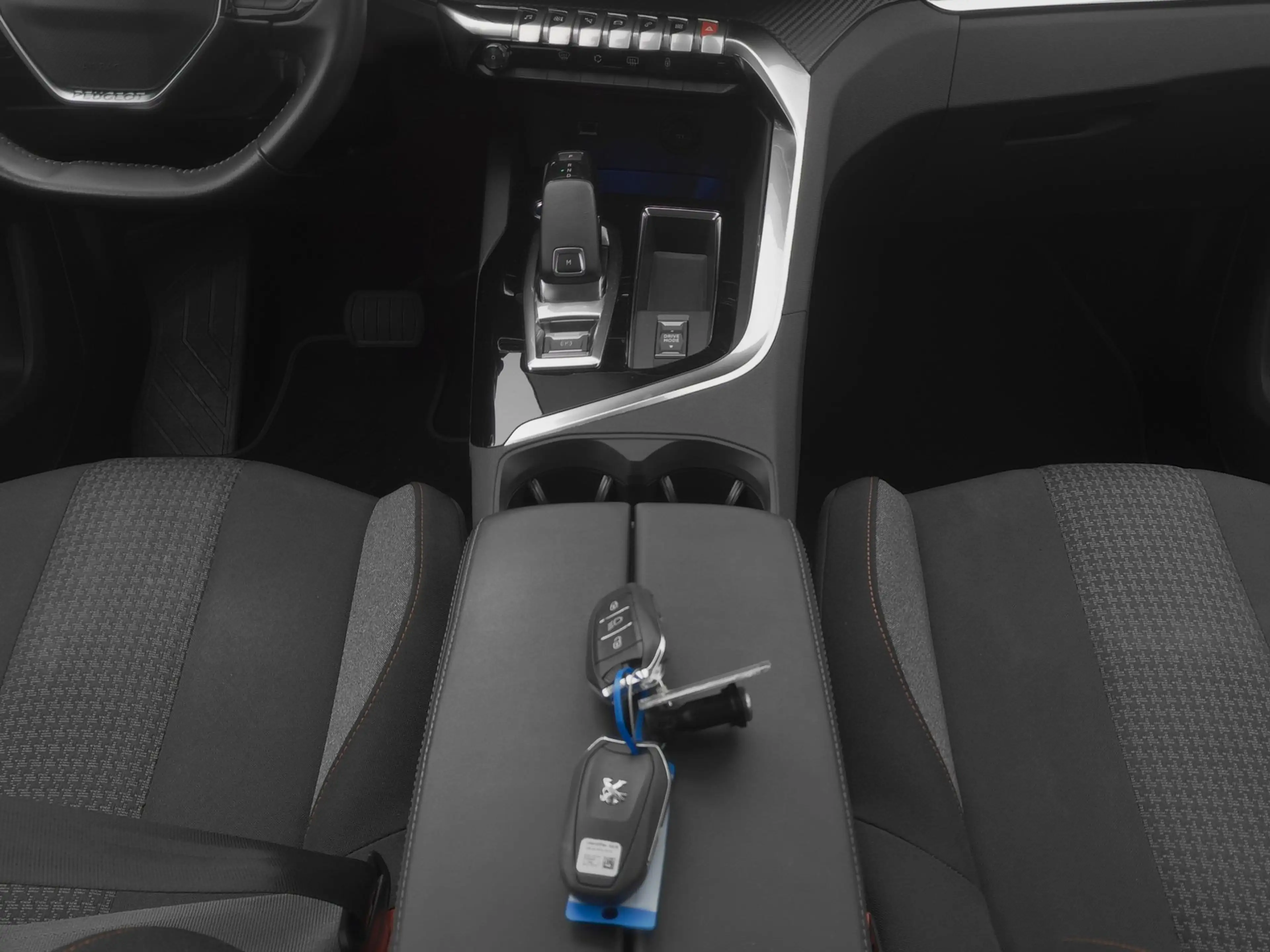 Peugeot 5008 1.2 PureTech Active 7-Pers. | CAMERA — photo 12