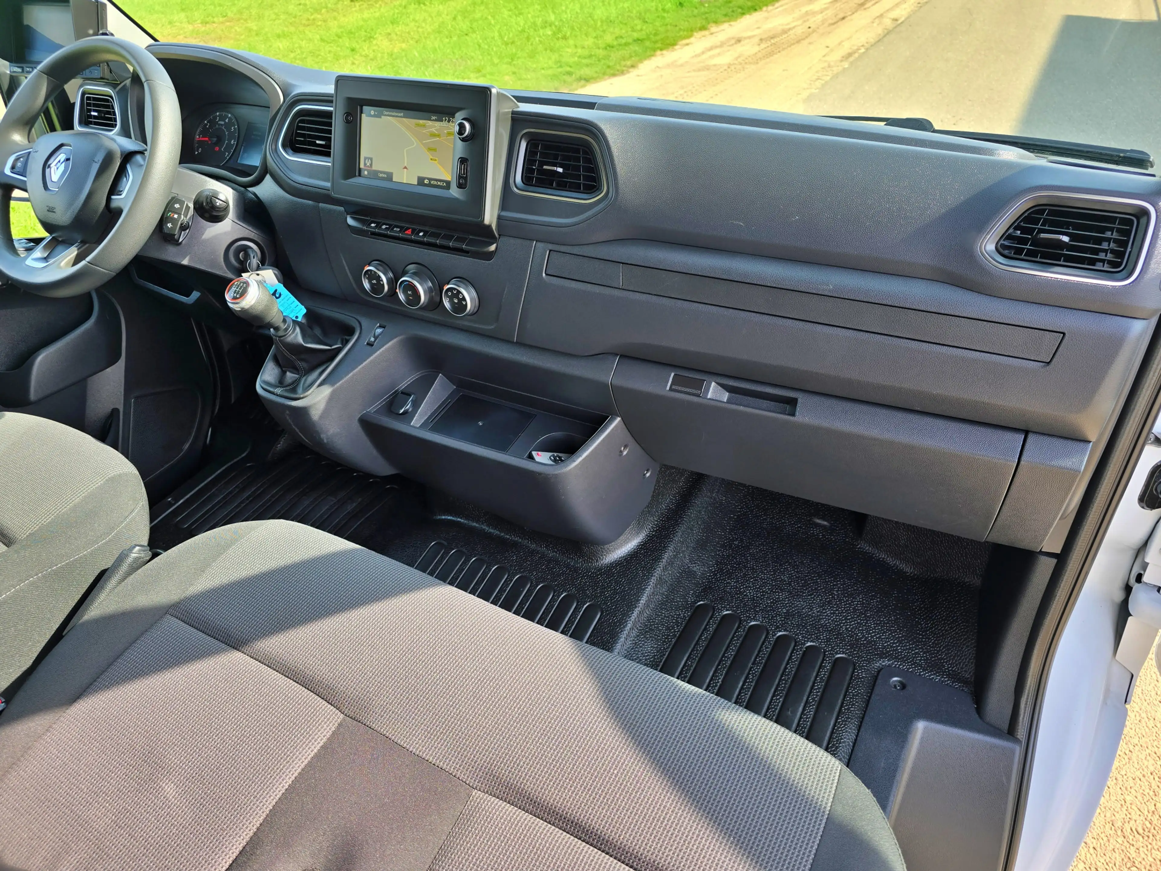 Renault Master T35 2.3 dCi Lowliner - 145 Pk - Euro 6 - Airco - C — photo 12