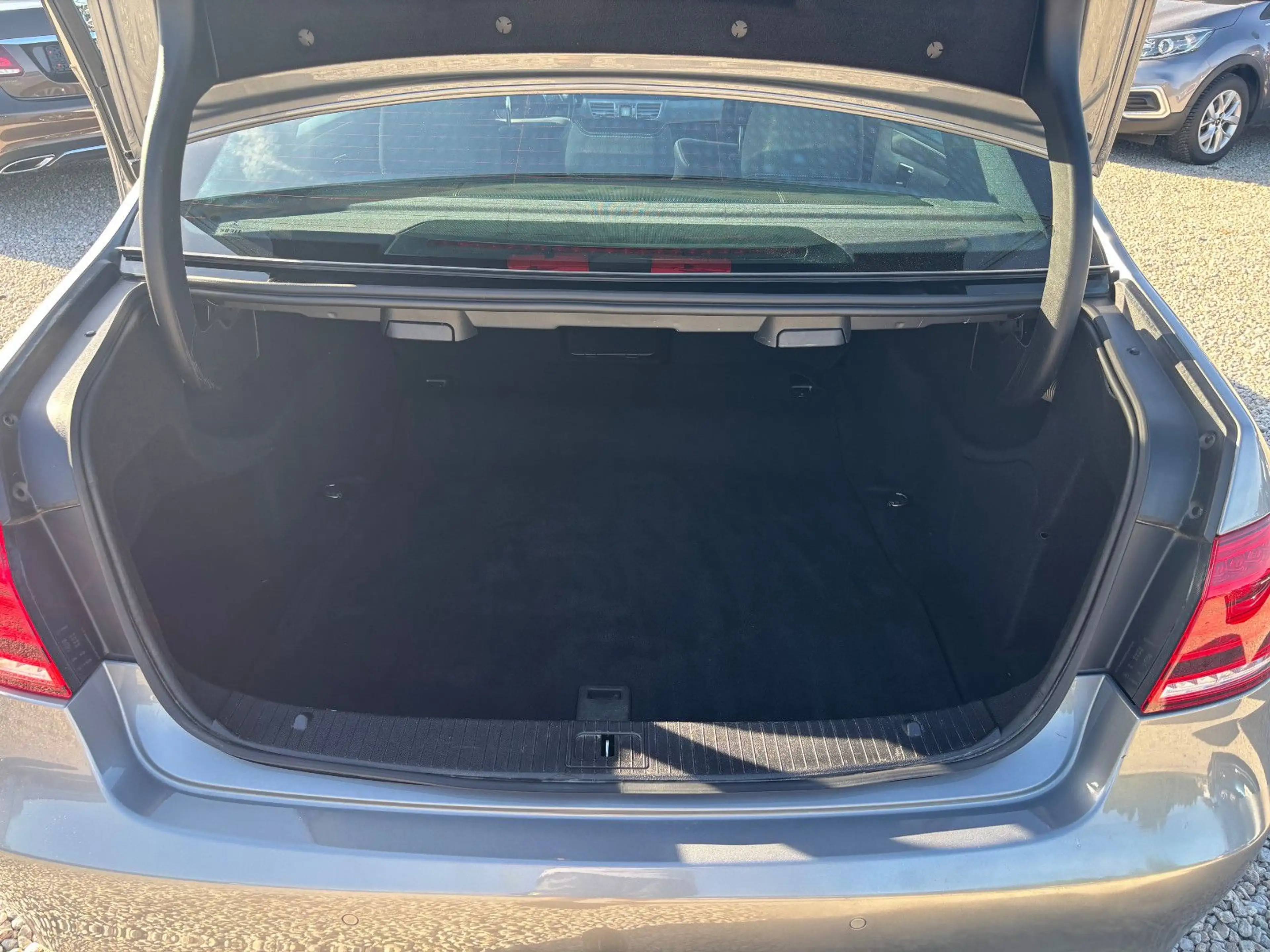 Mercedes-Benz E 250 E250 CDI Avantgarde Limo +AHK+LED+NAVI+SHZ+ — photo 10