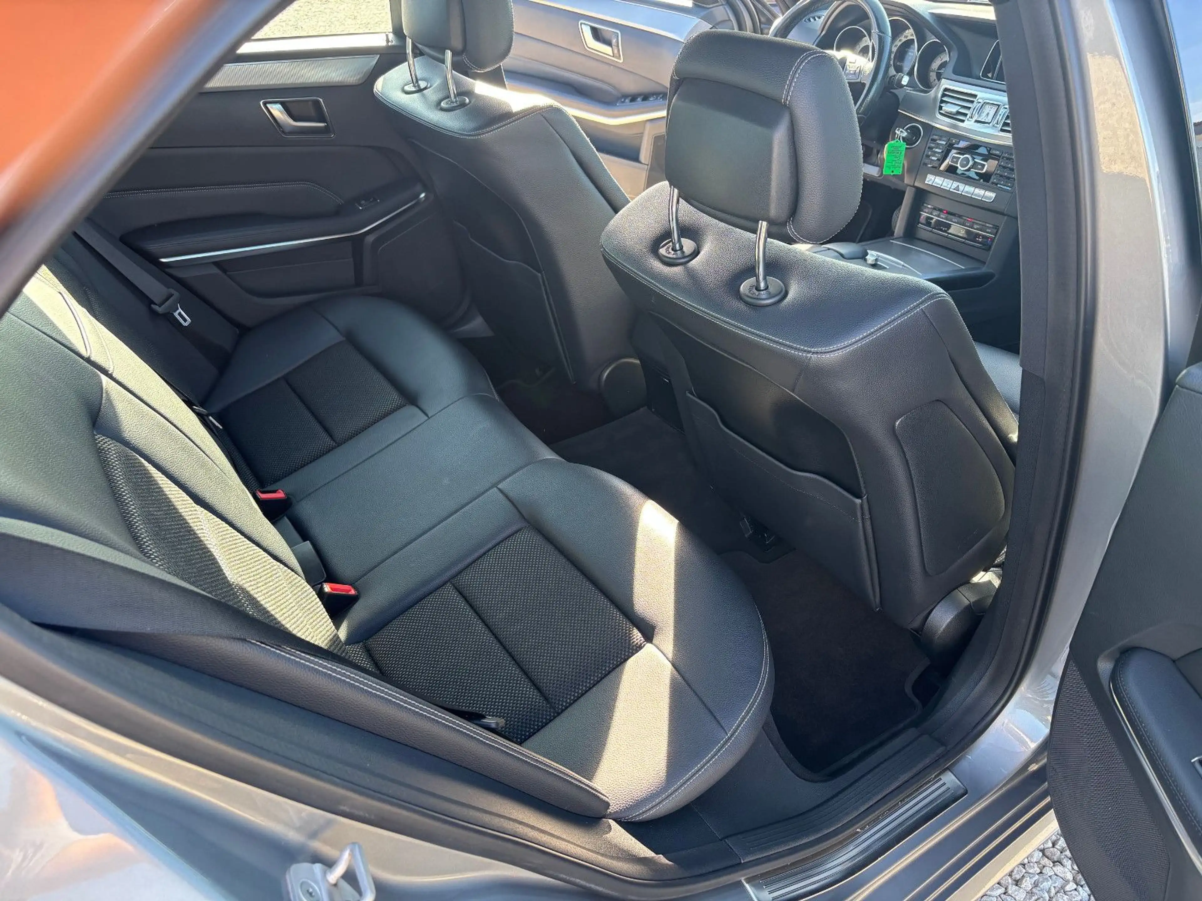 Mercedes-Benz E 250 E250 CDI Avantgarde Limo +AHK+LED+NAVI+SHZ+ — photo 11