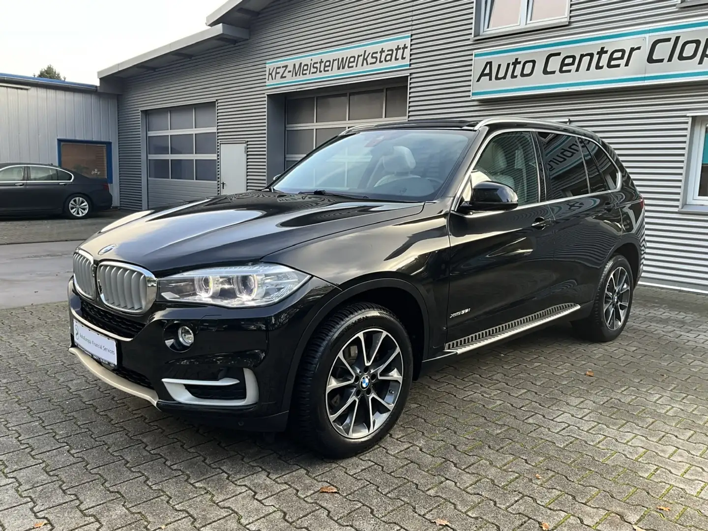 BMW X5 xDrive35i Steptronic Noir - 1