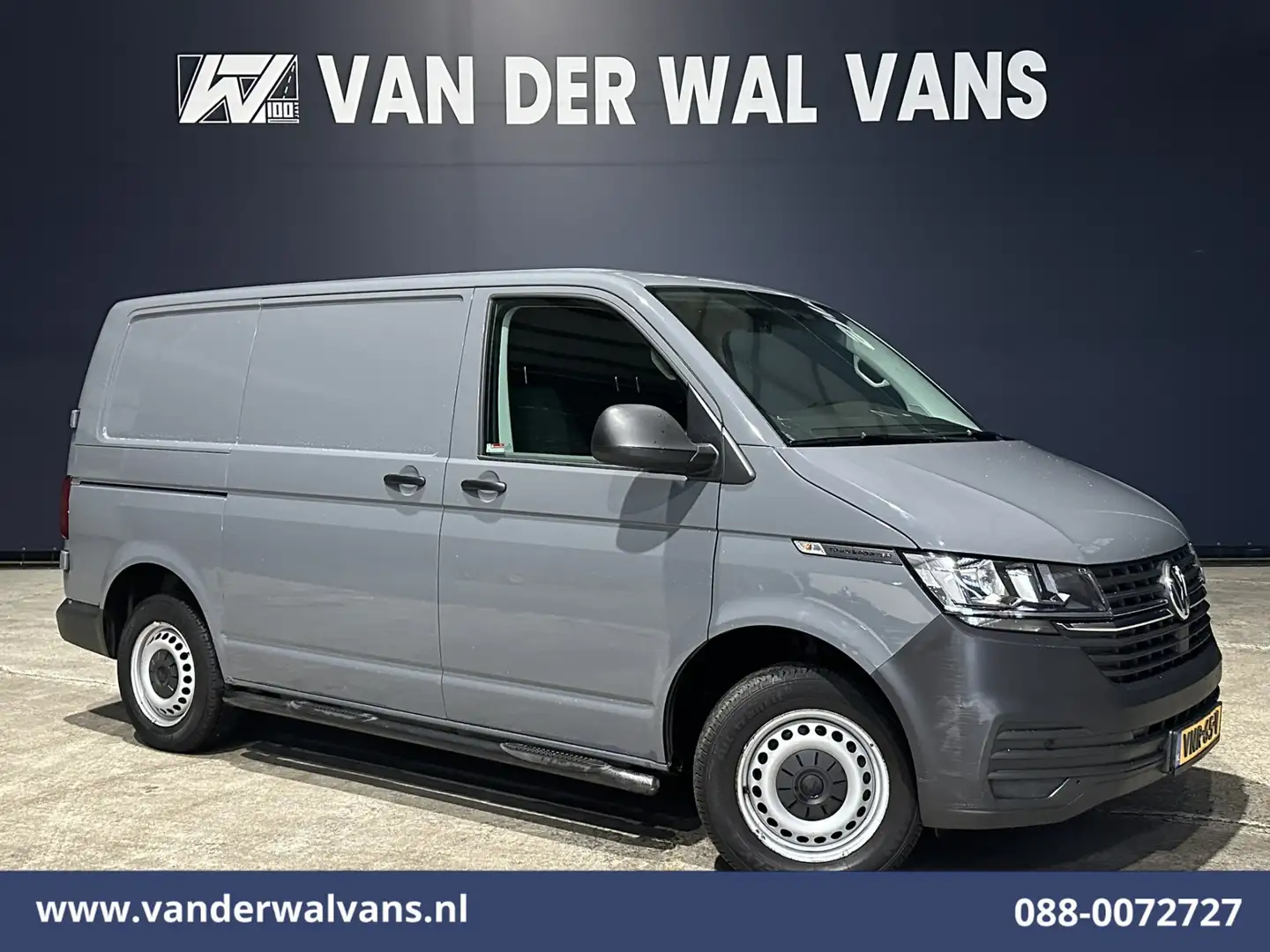 Volkswagen T6.1 Transporter 2.0 TDI L1H1 Euro6 Airco | Camera | Cruisecontrol Grijs - 1