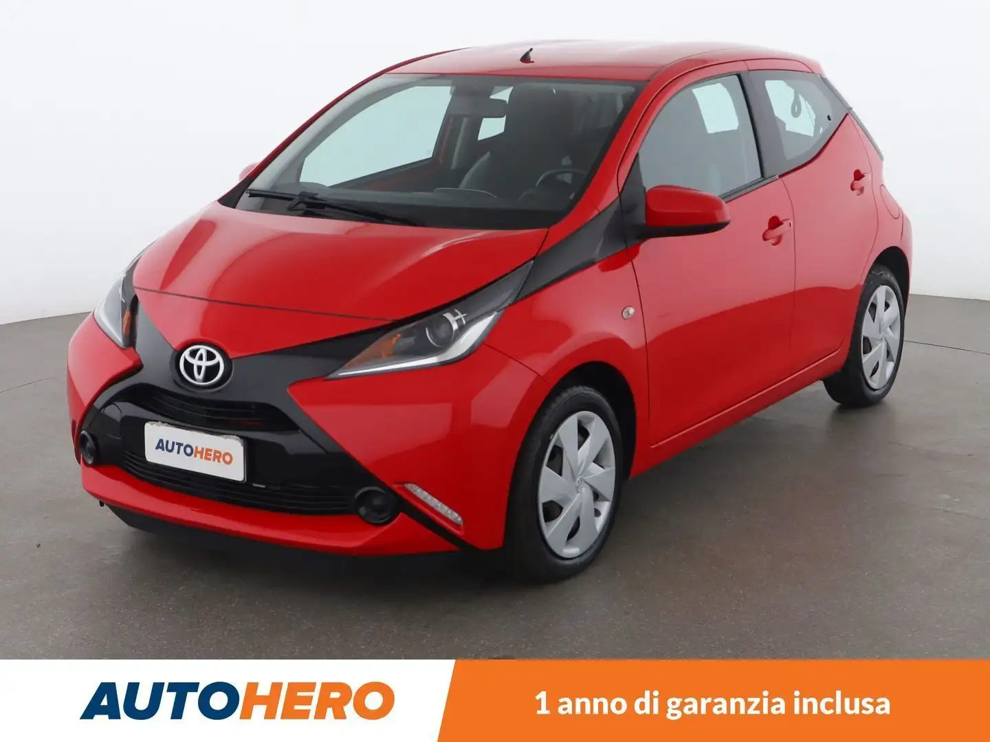 Toyota Aygo 1.0 X-Play 69 CV Rosso - 1