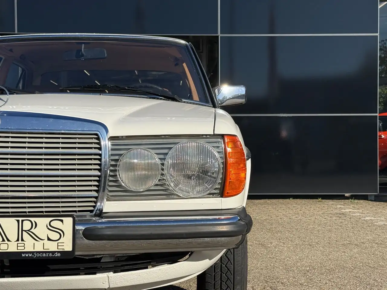 Mercedes-Benz 240, foto 3