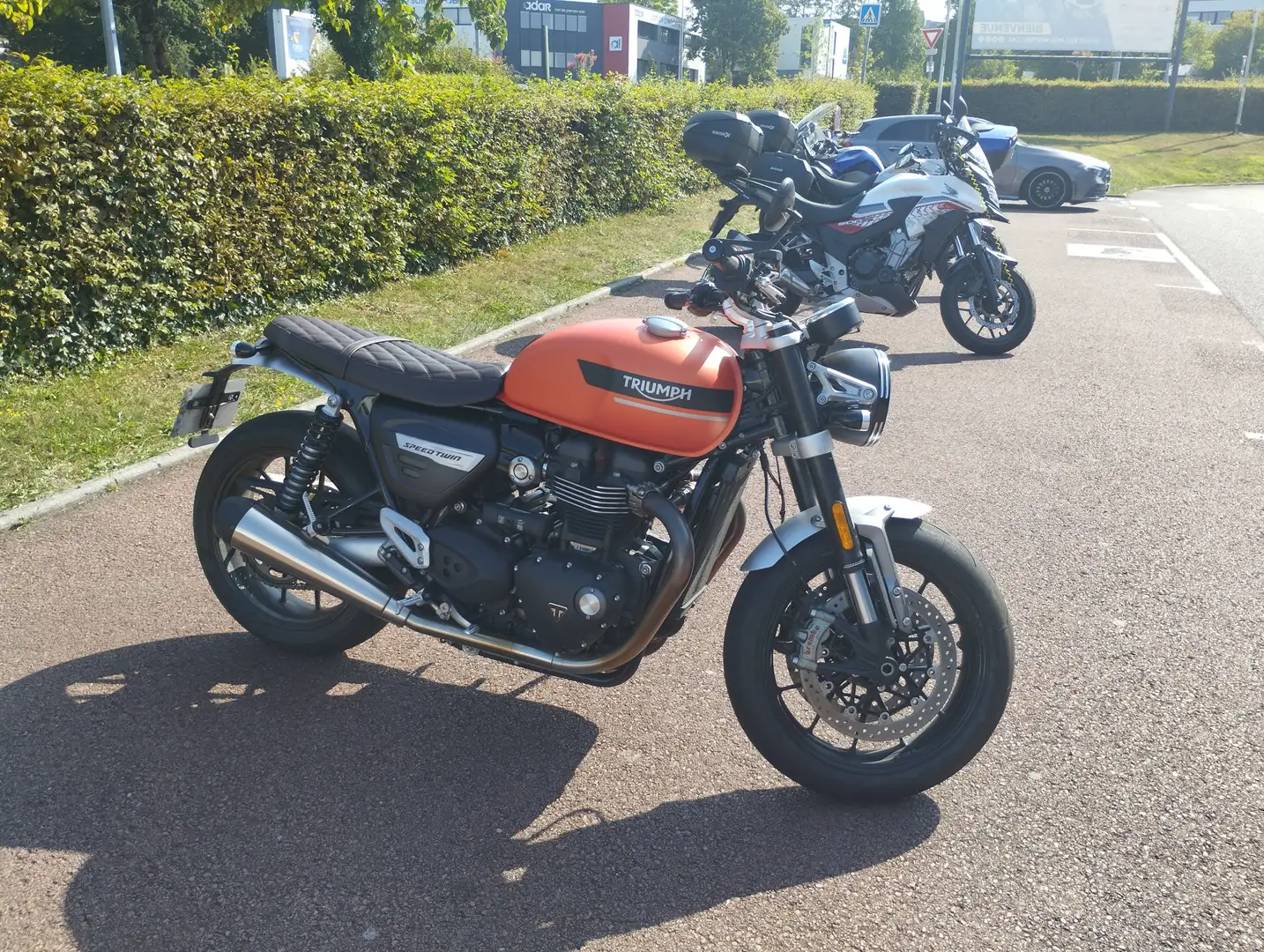 Triumph Speed Twin Pomarańczowy - 1