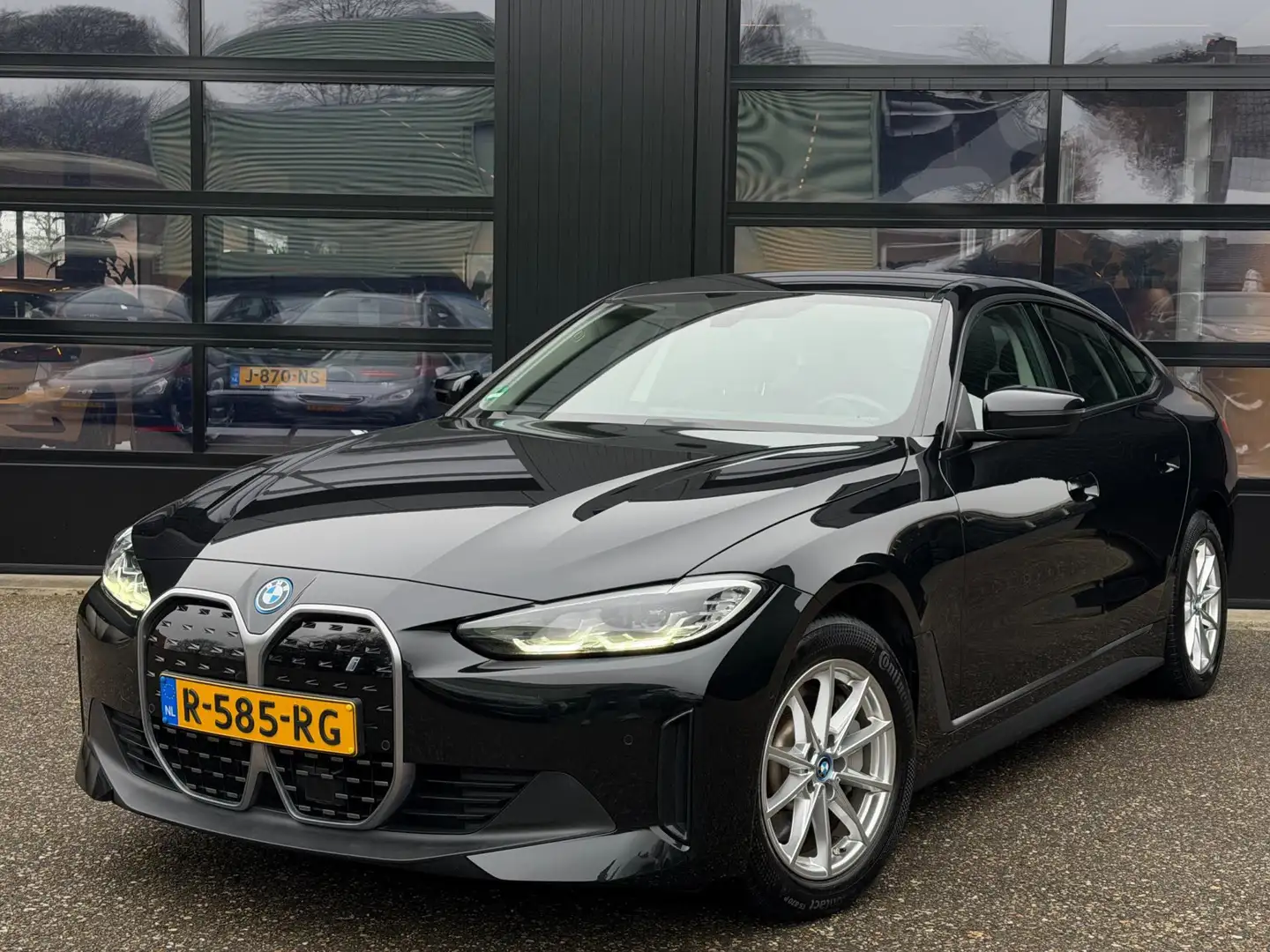 BMW i4 EDrive40 High Executive SOH 94% Live Cockpit Headu Schwarz - 1