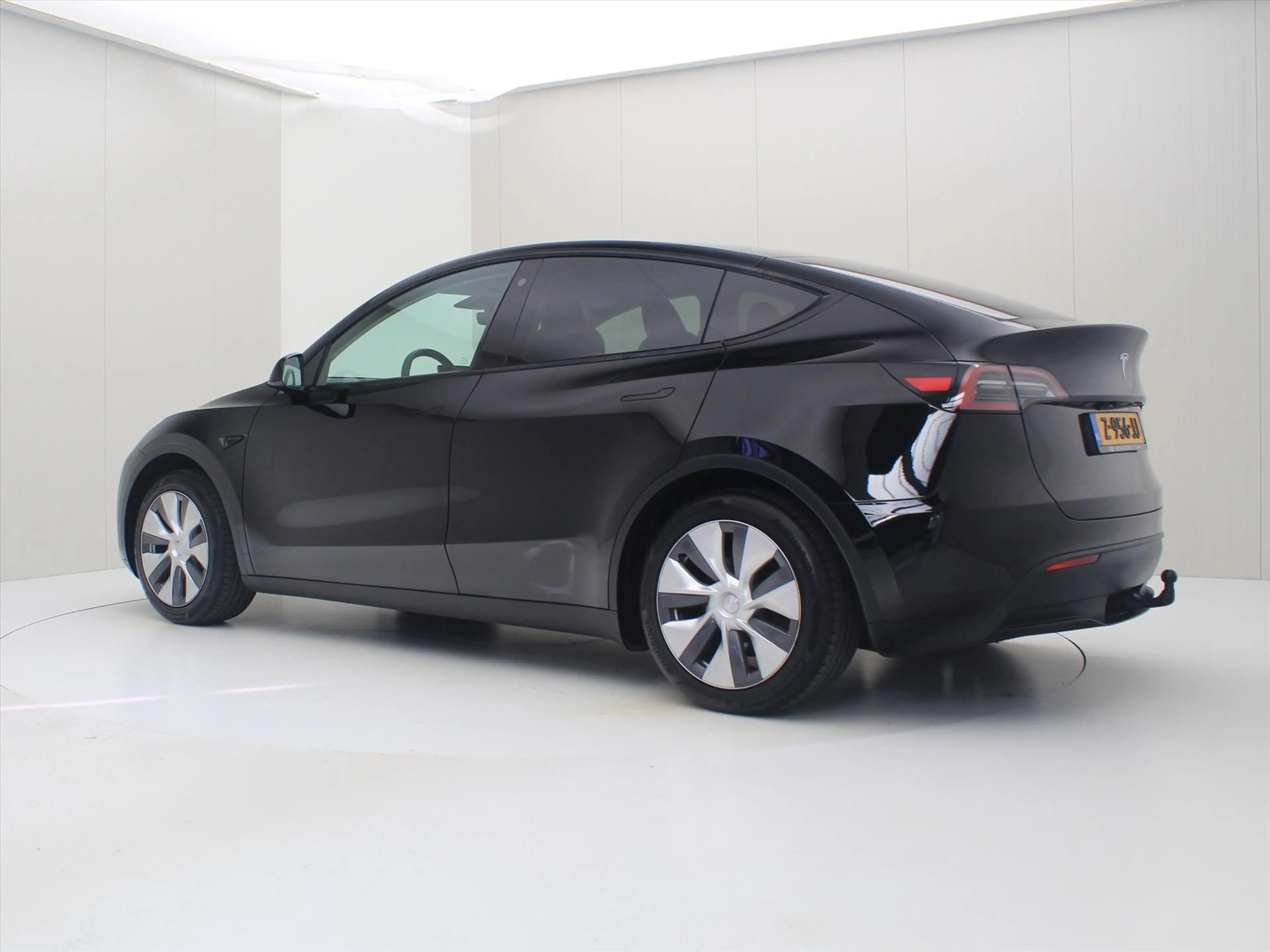 Tesla Model Y Standard RWD Plus 351pk 93,4% SoH [ TREKHAAK+RYZEN — photo 3