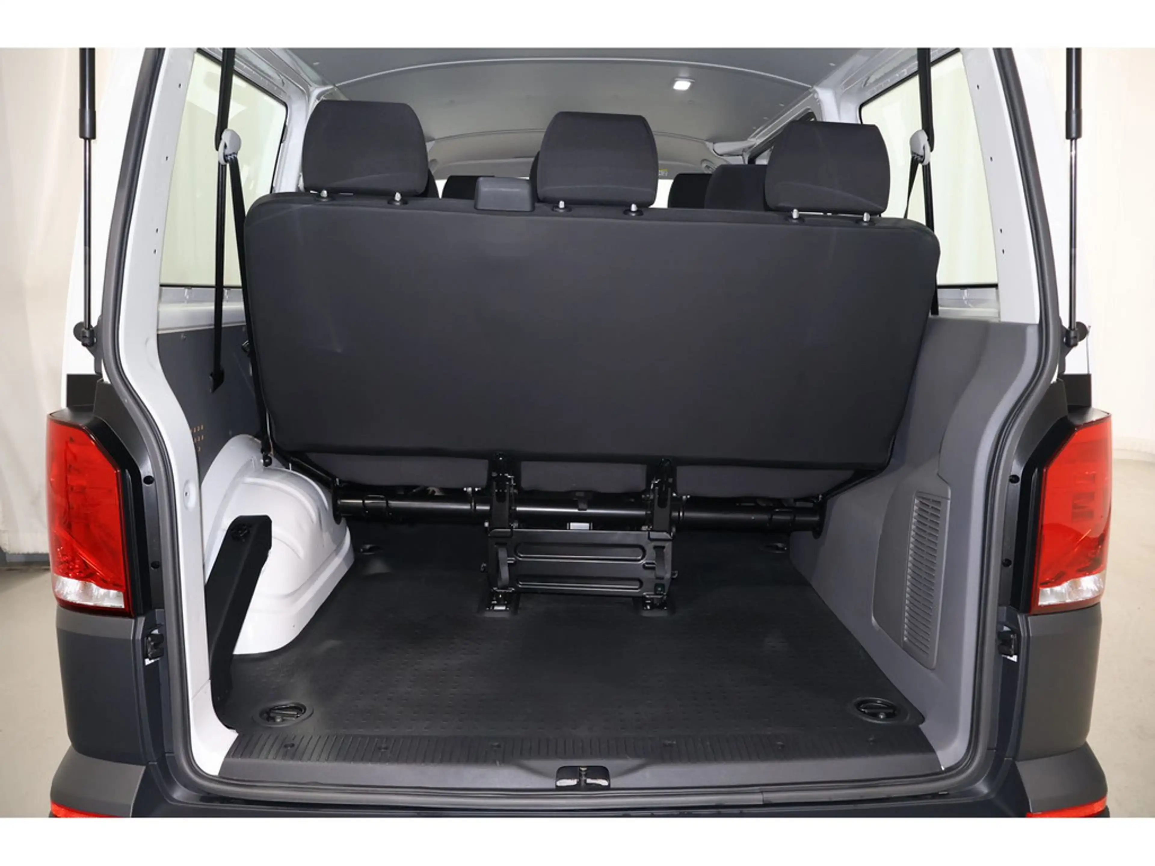 Volkswagen T6.1 Transporter Kombi 9Sitzer*PDC * — photo 7