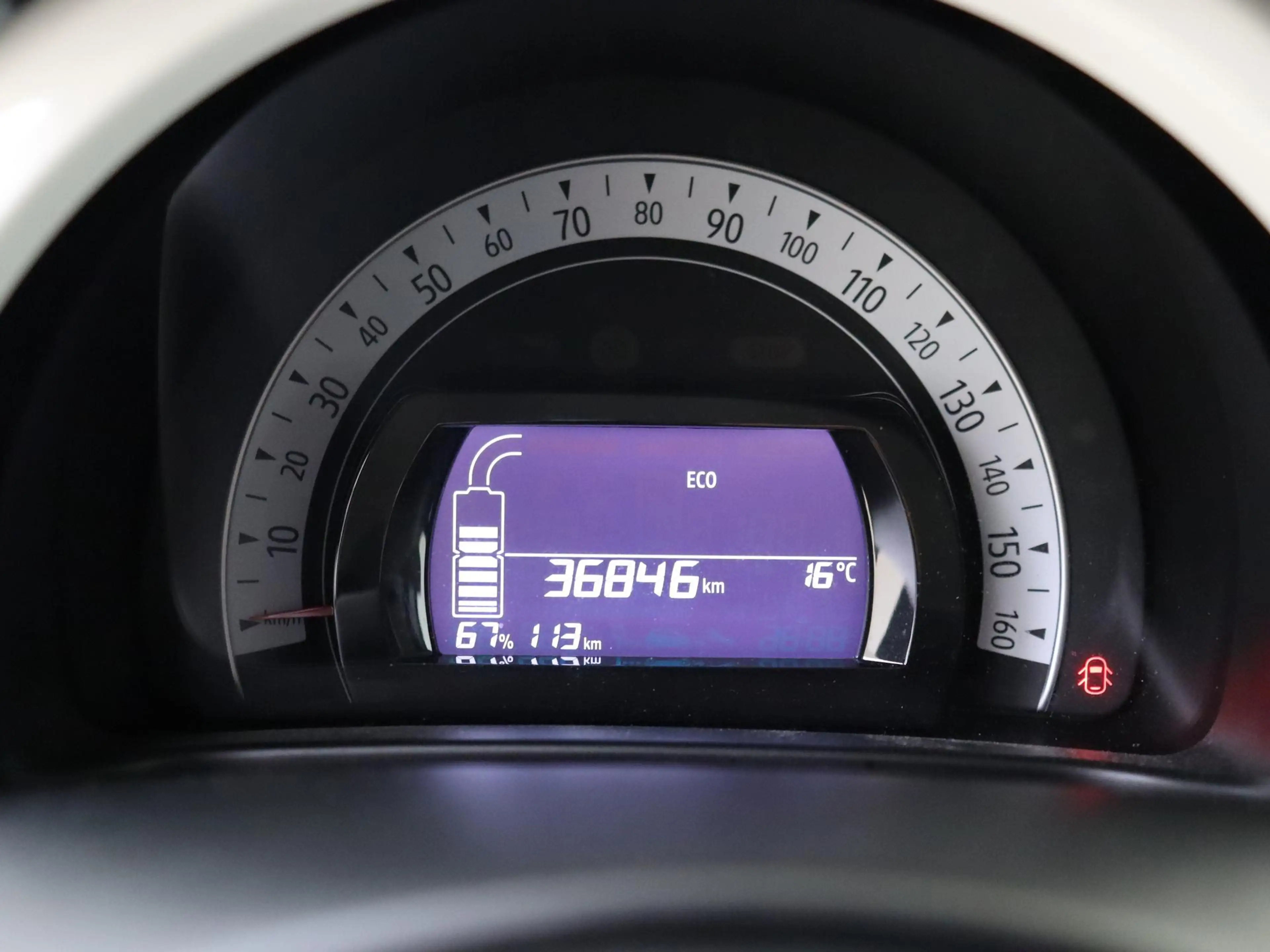 Renault Twingo Z.E. R80 Intens | achteropkomend verkeer waarschuw — photo 11