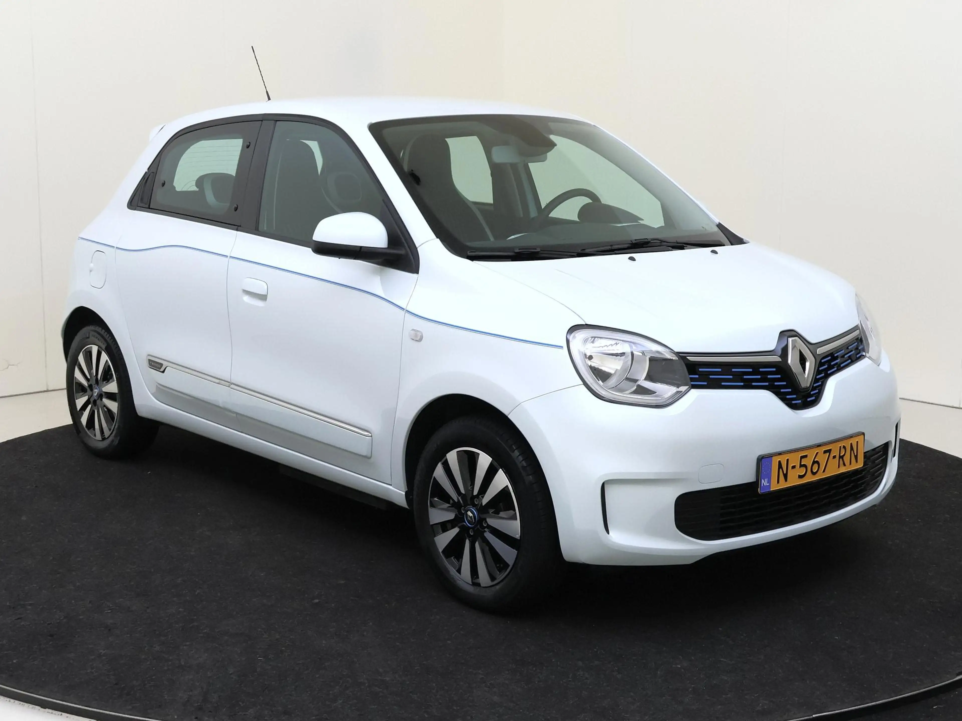 Renault Twingo Z.E. R80 Intens | achteropkomend verkeer waarschuw — photo 2