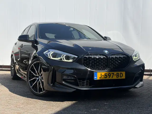 BMW M view 11