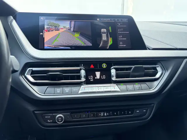 BMW M view 8