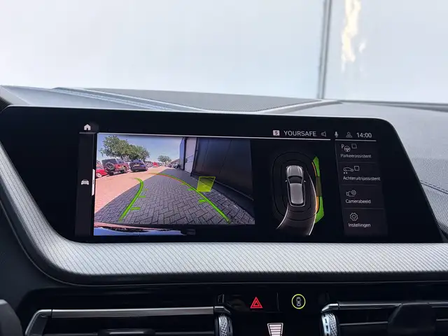 BMW M view 4