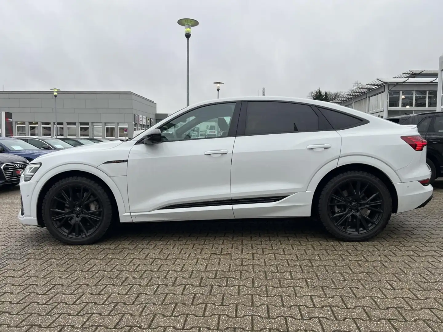Audi e-tron Sportback 50 quattro S-Line Klima Navi Blanc - 2