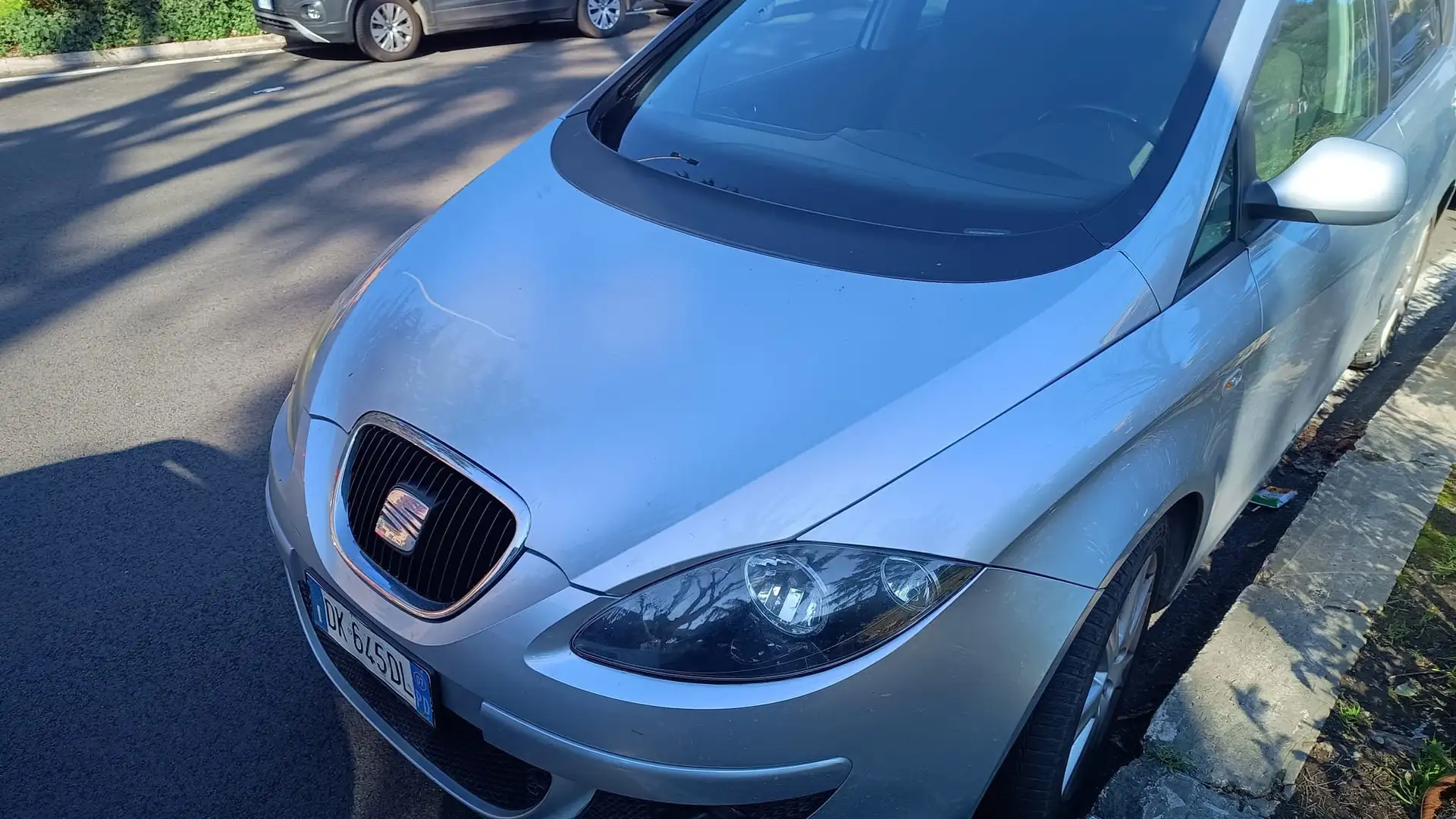 SEAT Altea XL Altea+XL+2.0+tdi+Style+(stylance) Argento - 1