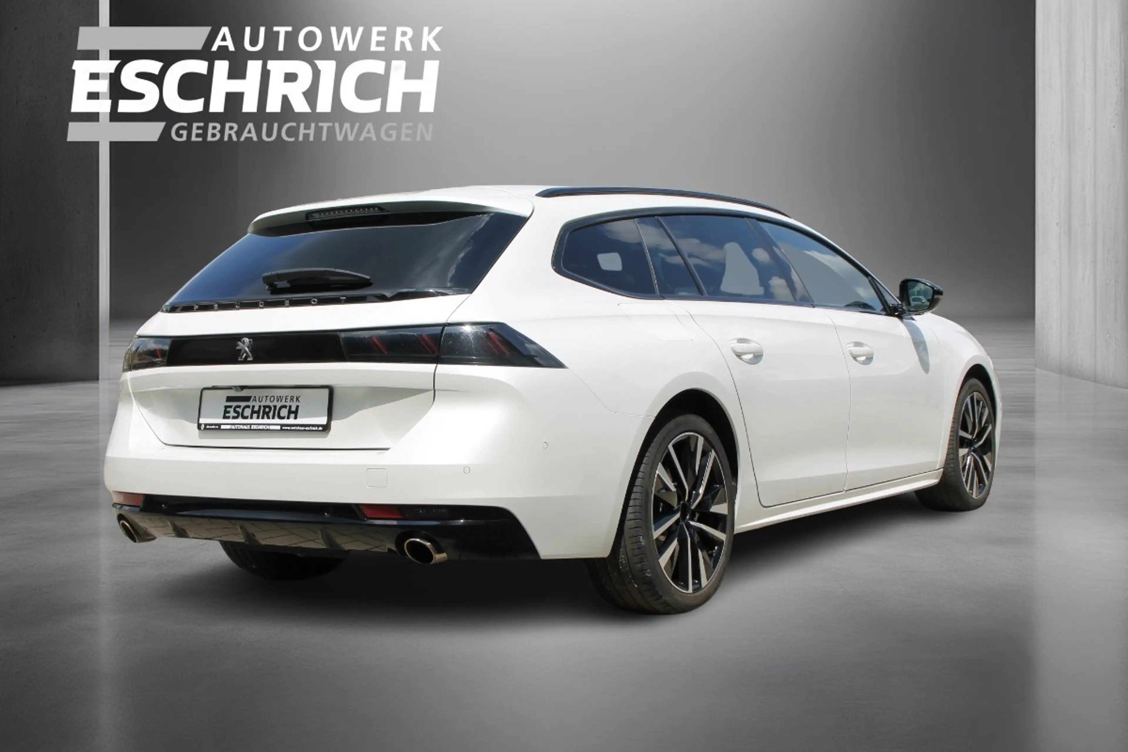 Peugeot 508 Hybrid 225 — photo 4