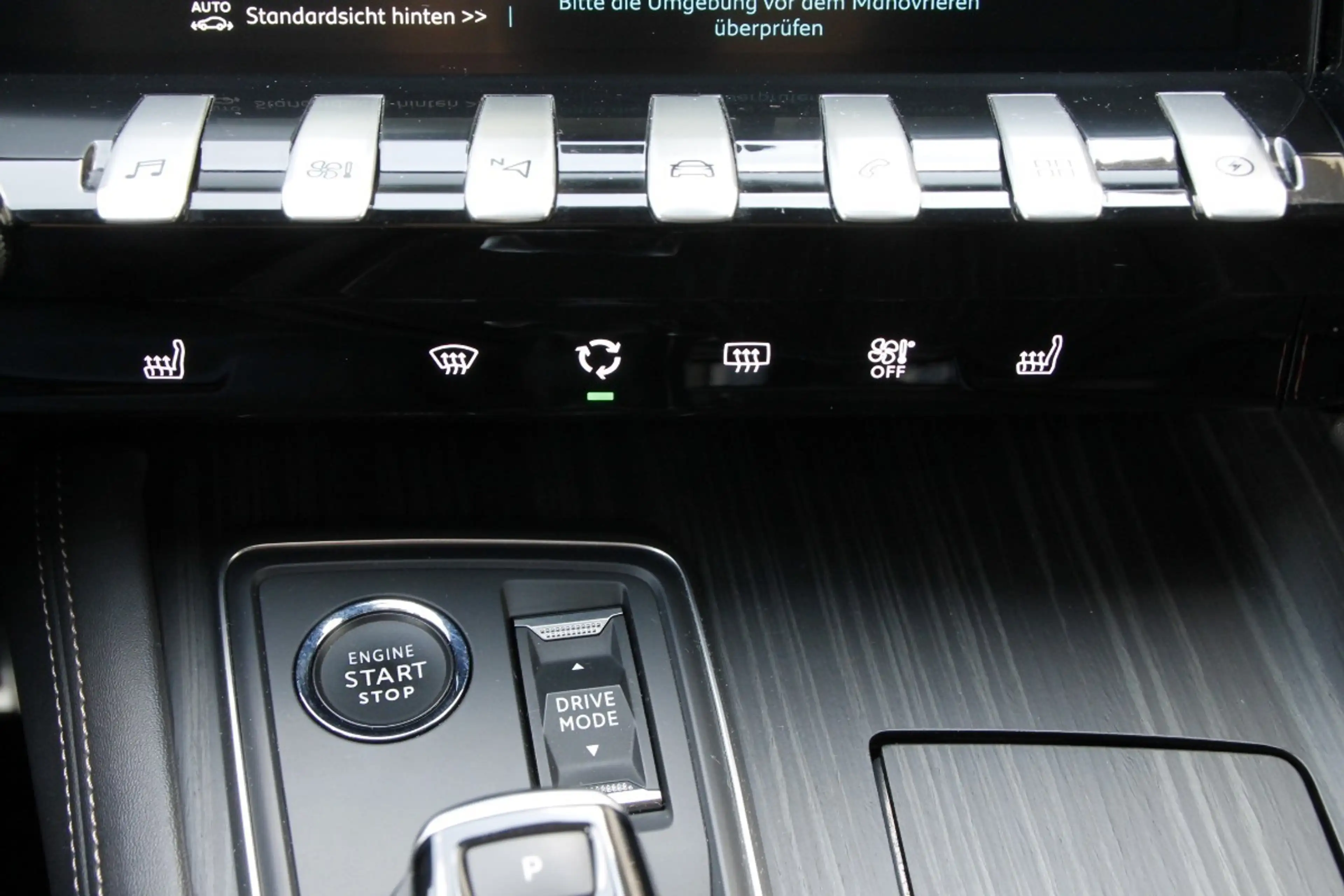 Peugeot 508 Hybrid 225 — photo 11
