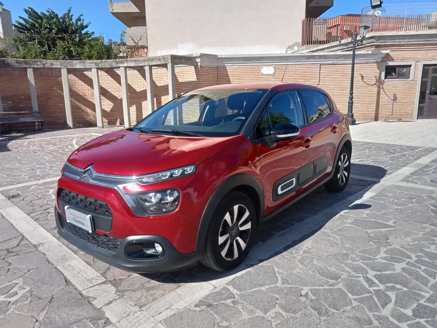 Citroen C3 C3 1.2 puretech Max s Rouge - 1