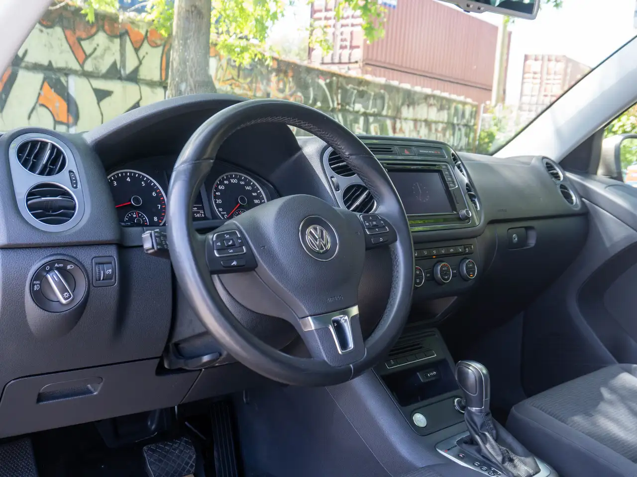 Volkswagen Tiguan снимка Volkswagen Tiguan