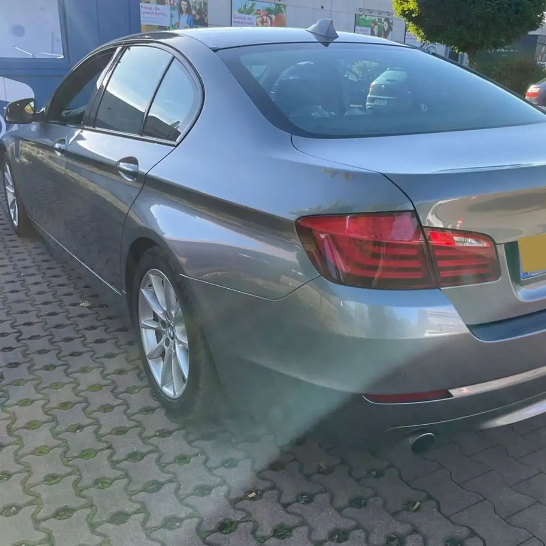 BMW 535 535d xDrive Aut. Grau - 2