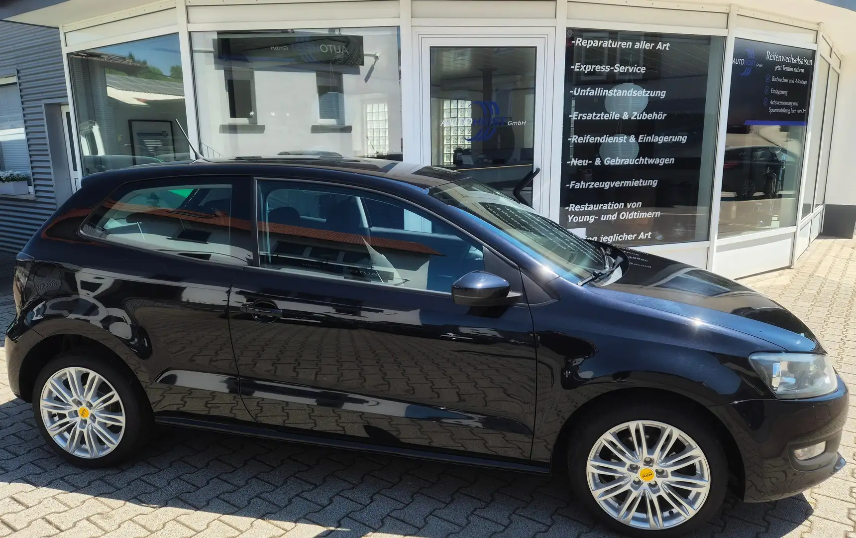 Volkswagen Polo 1.4 Comfortline Negro - 2