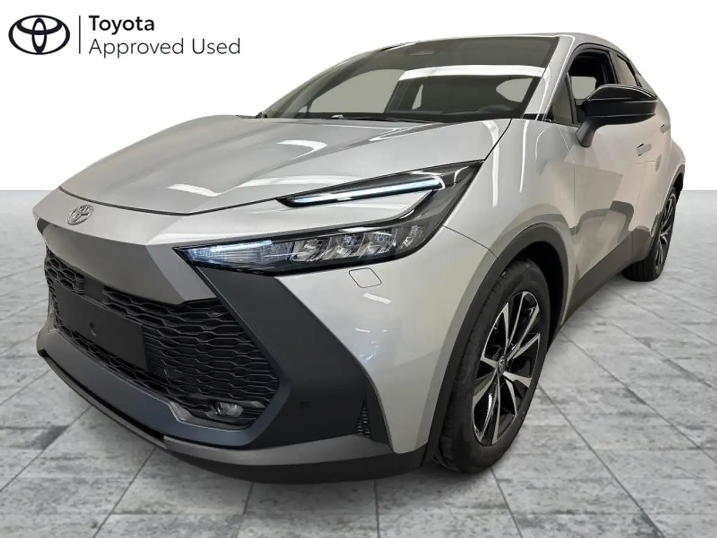 Toyota C-HR Dynamic Plus Silber - 1