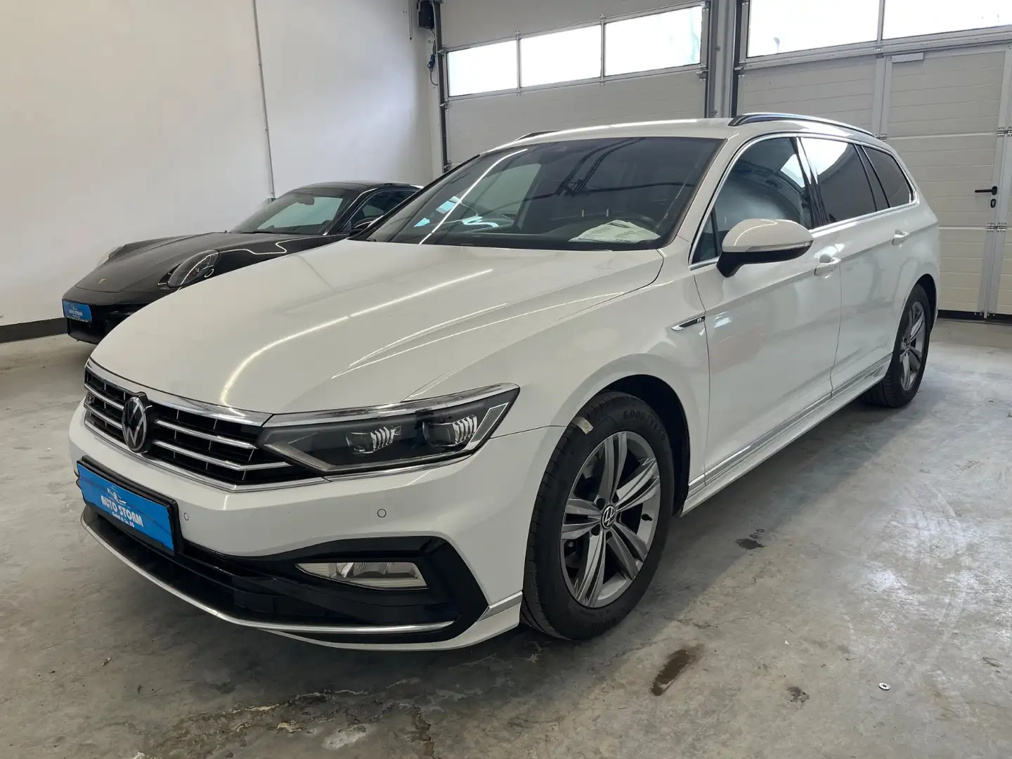 Volkswagen Passat Variant 2.0 TDI R line* Business*LED*Kamera*R-Line Massage Weiß - 1