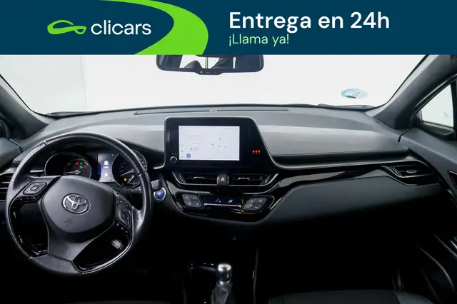 Toyota C-HR view 13