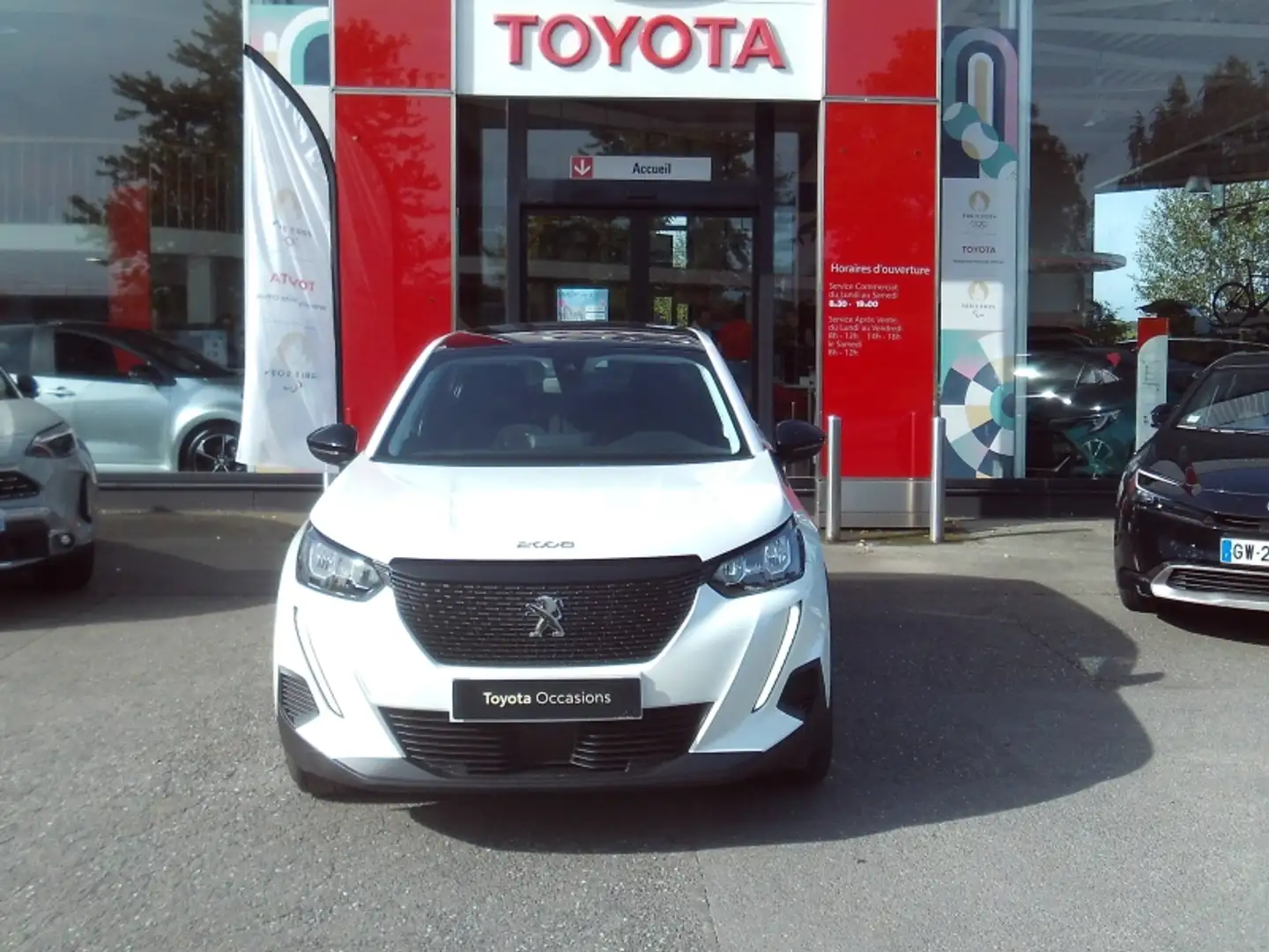 Peugeot 2008 1.2 PureTech 100ch S\u0026S Active Blanc - 2