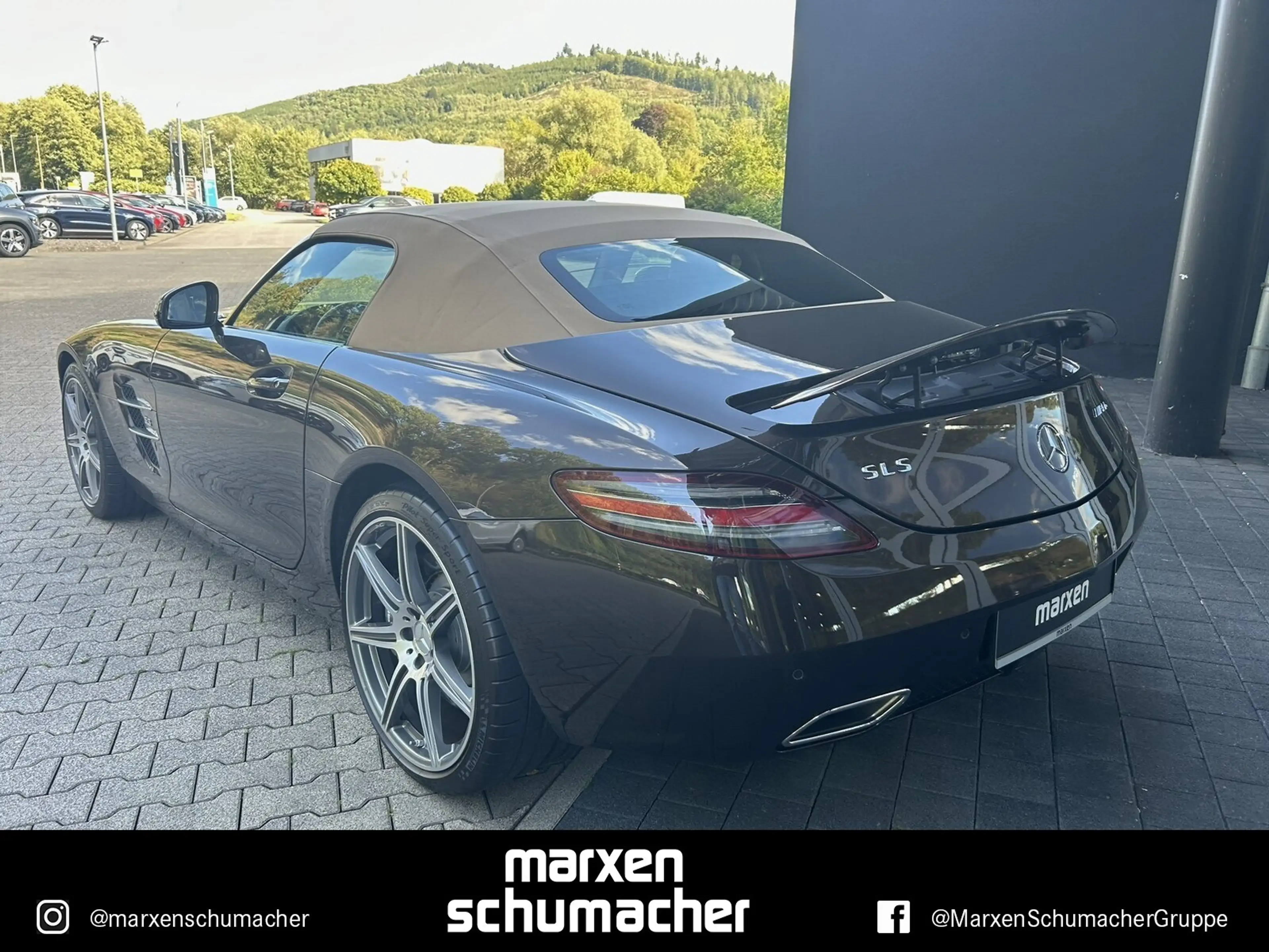 Mercedes-Benz SLS SLS AMG Roadster 1.Hand+dt.Auto+MwSt.aus+Carbon — photo 6