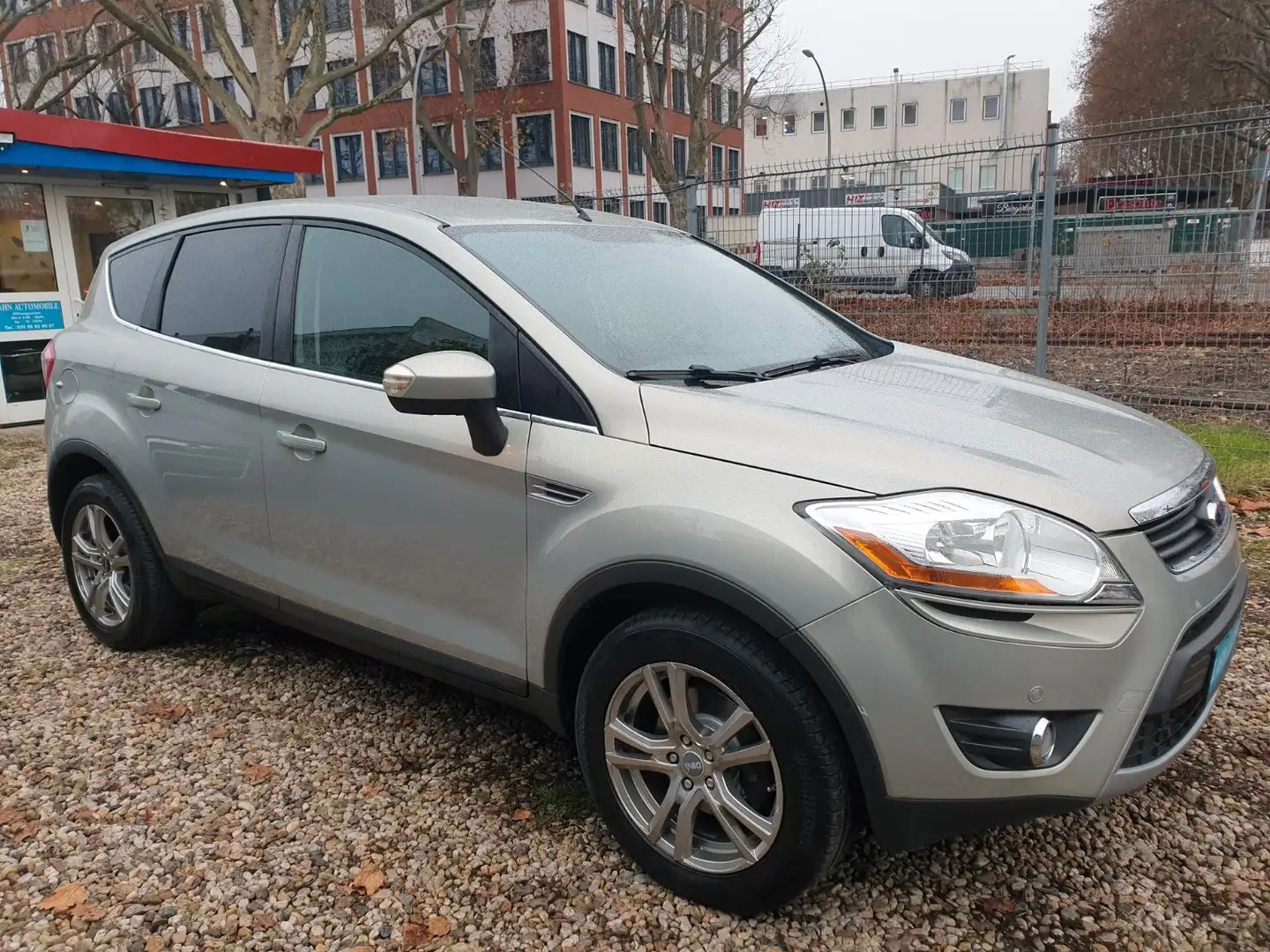 Ford Kuga 2,5 4x4 Trend*Automatik*2-Hand*TÜV-Neu* Gris - 2