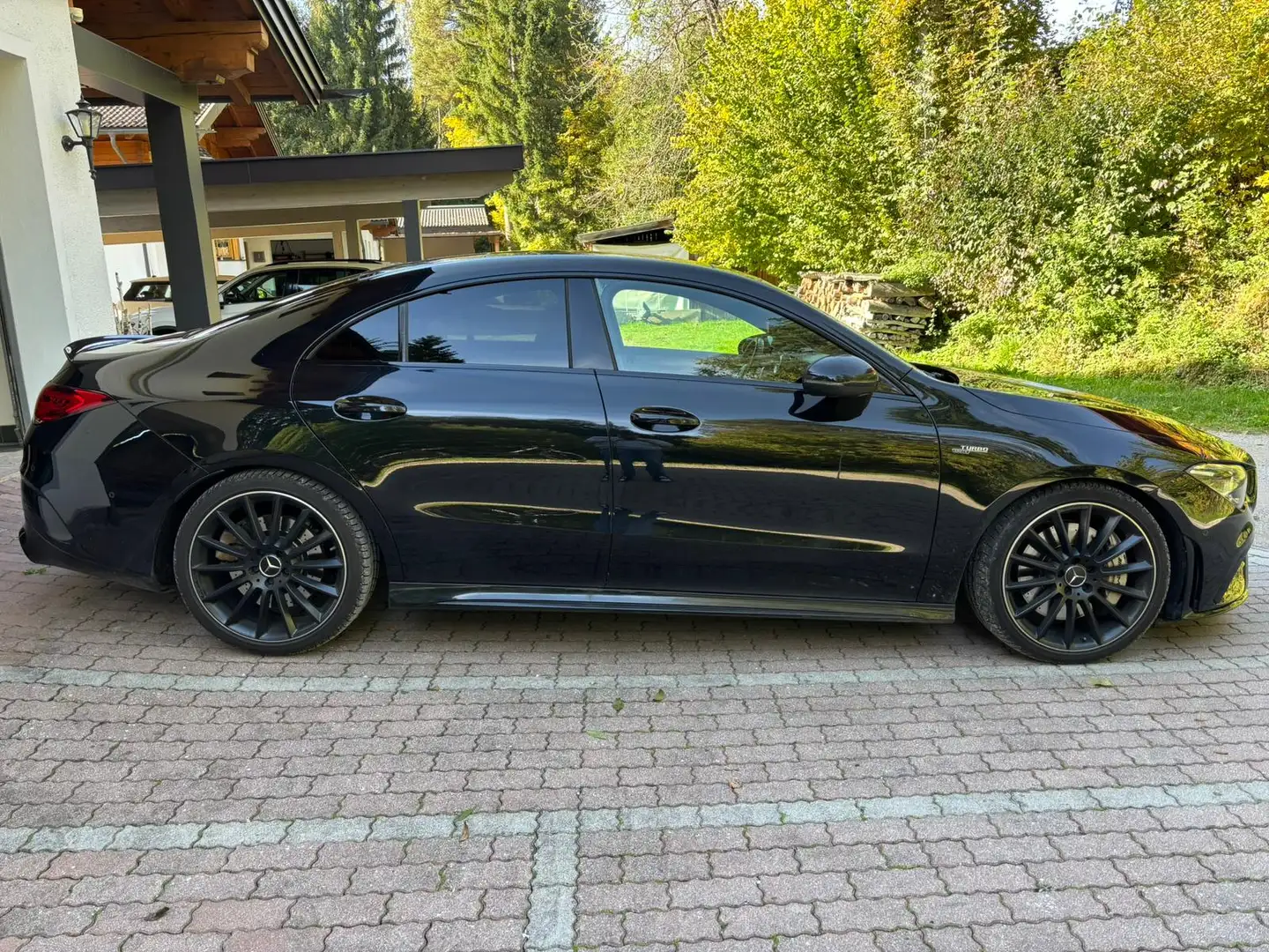 Mercedes-Benz CLA 35 AMG CLA 35 AMG 4MATIC Shooting Brake Aut. Schwarz - 1