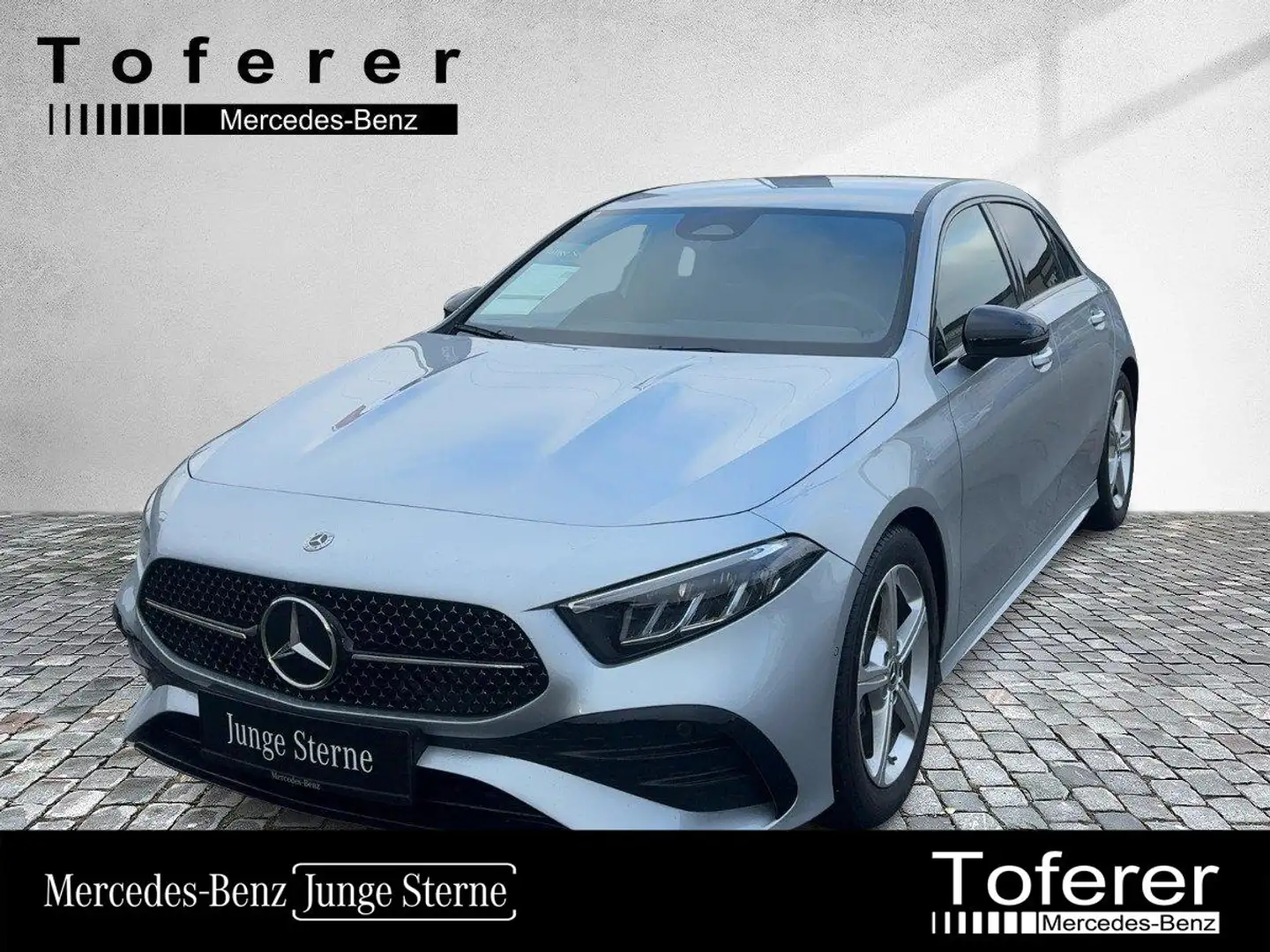 Mercedes-Benz A 180 Kompaktlimousine AMG Line Silber - 1