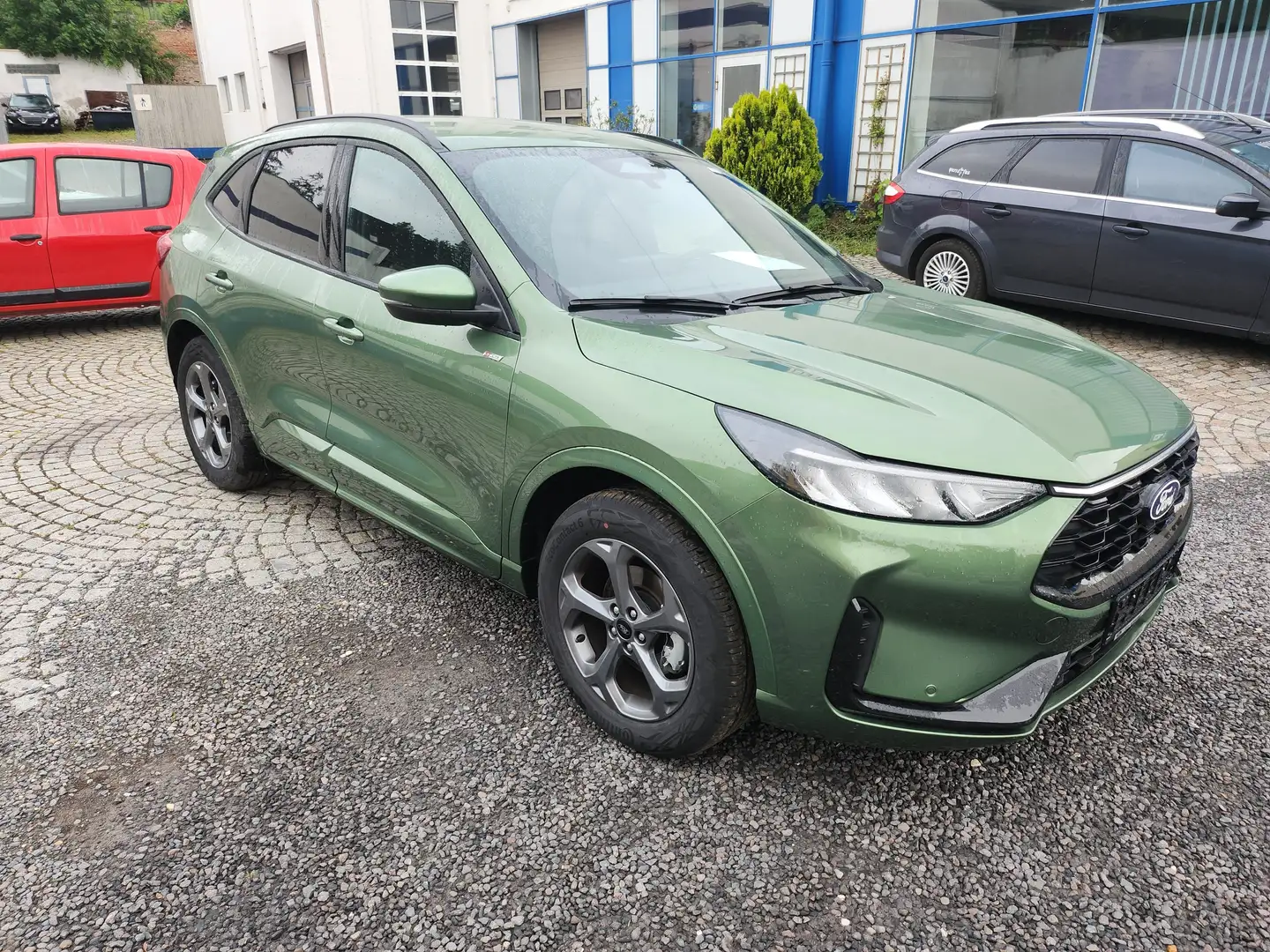 Ford Kuga St-Line Grün - 2