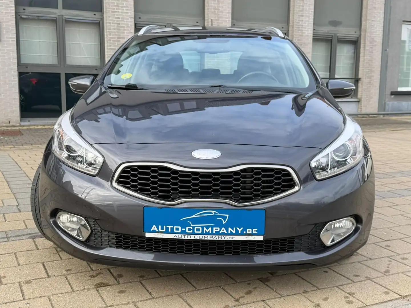Kia Ceed SW / cee'd SW Ceed 1.4 CRDi 90 ISG SW Spirit Grijs - 1