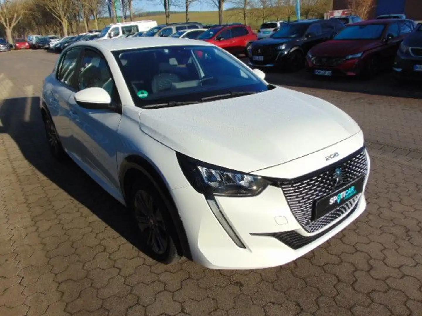 Peugeot 208 e- Active Pack Weiß - 2