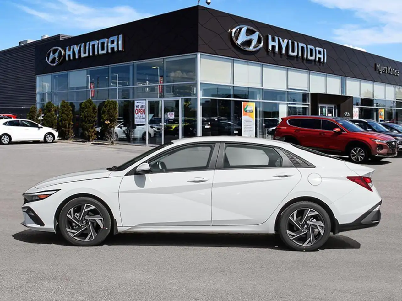 Hyundai ELANTRA снимка Hyundai ELANTRA