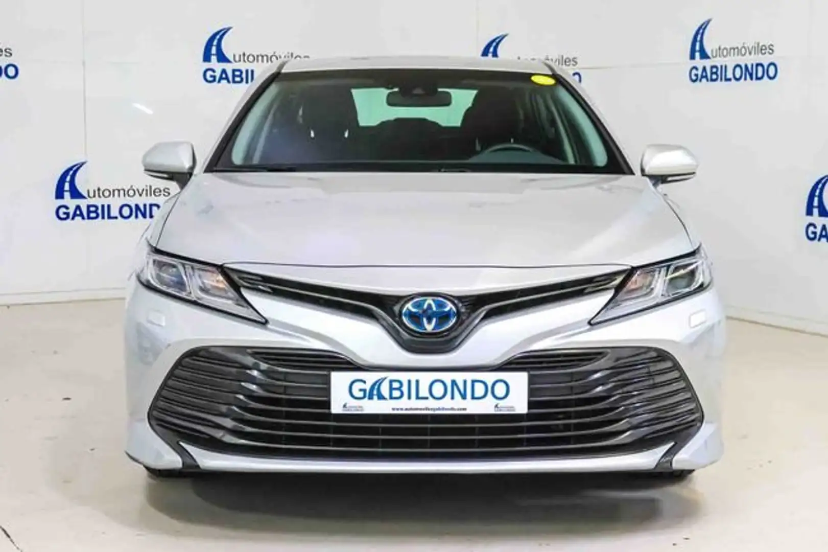 Toyota Camry 2.5 220H Advance Gris - 2