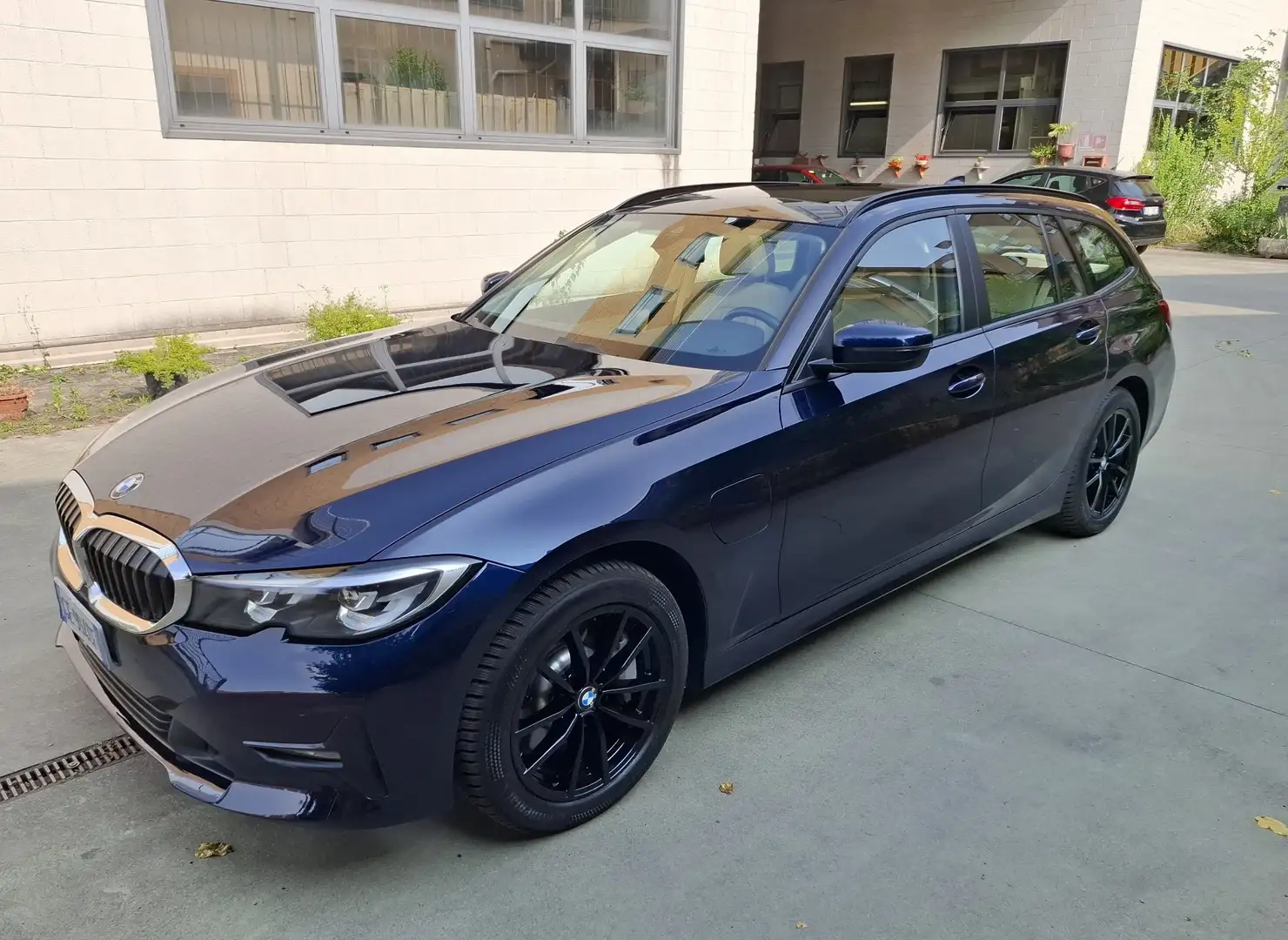 BMW 330 330e Touring xdrive Luxury auto Blu/Azzurro - 2