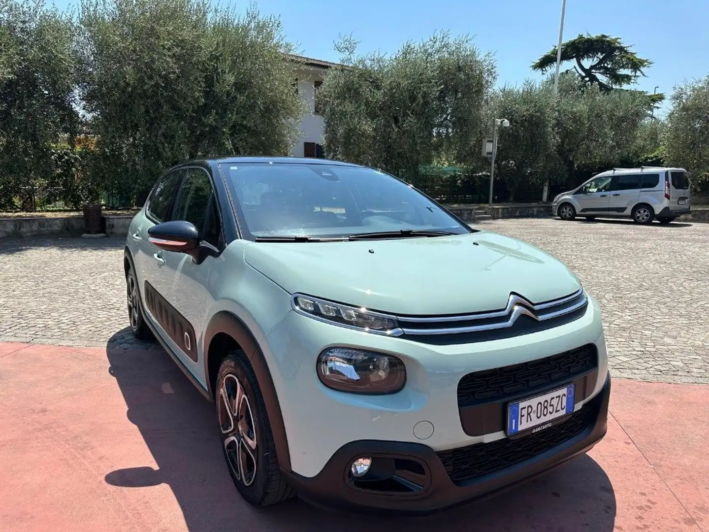 Citroen C3 PureTech 82 GPL SHINE Groen - 2