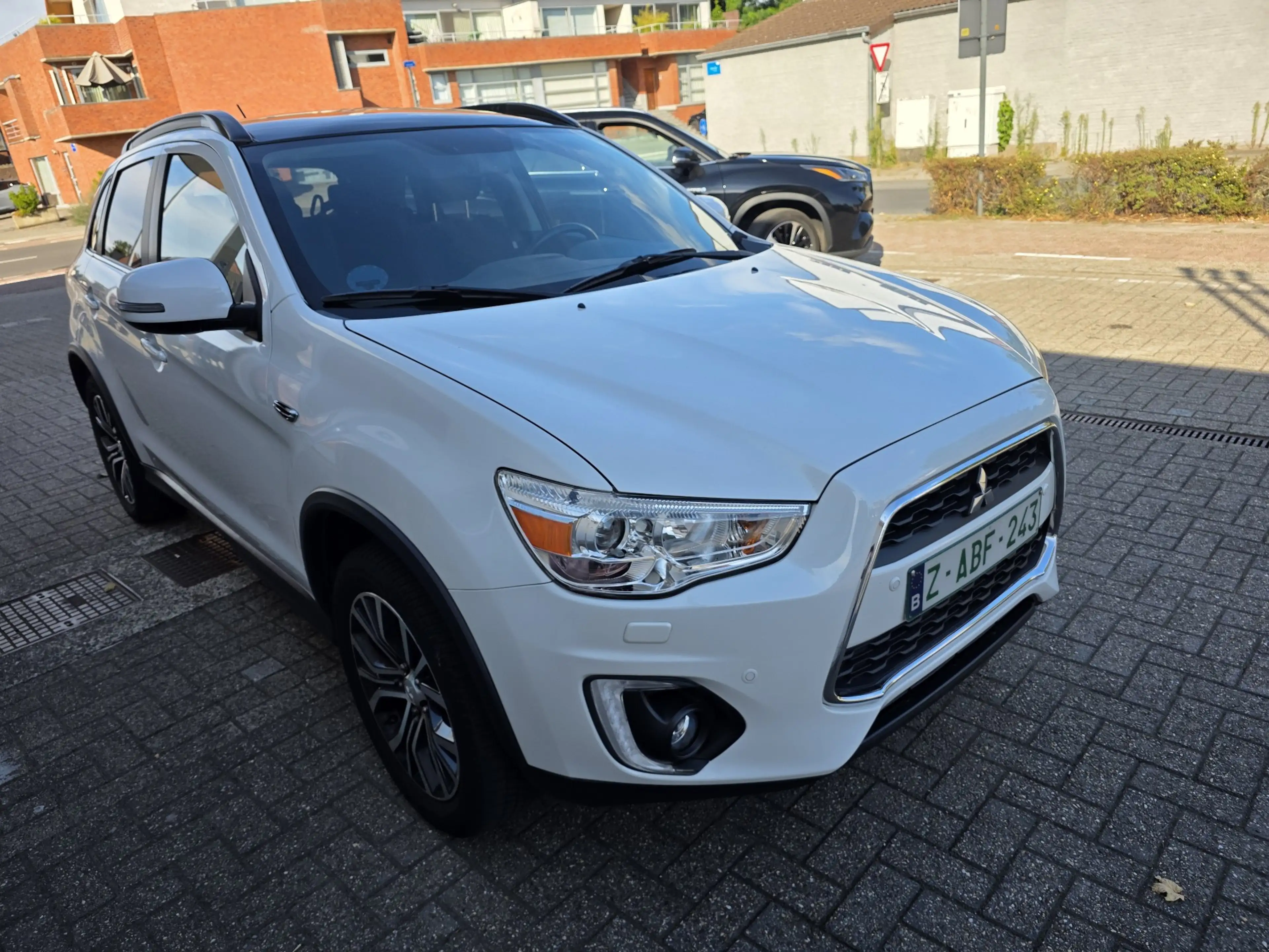 Mitsubishi ASX ASX 1.6i 2WD Invite (EURO6) — photo 8