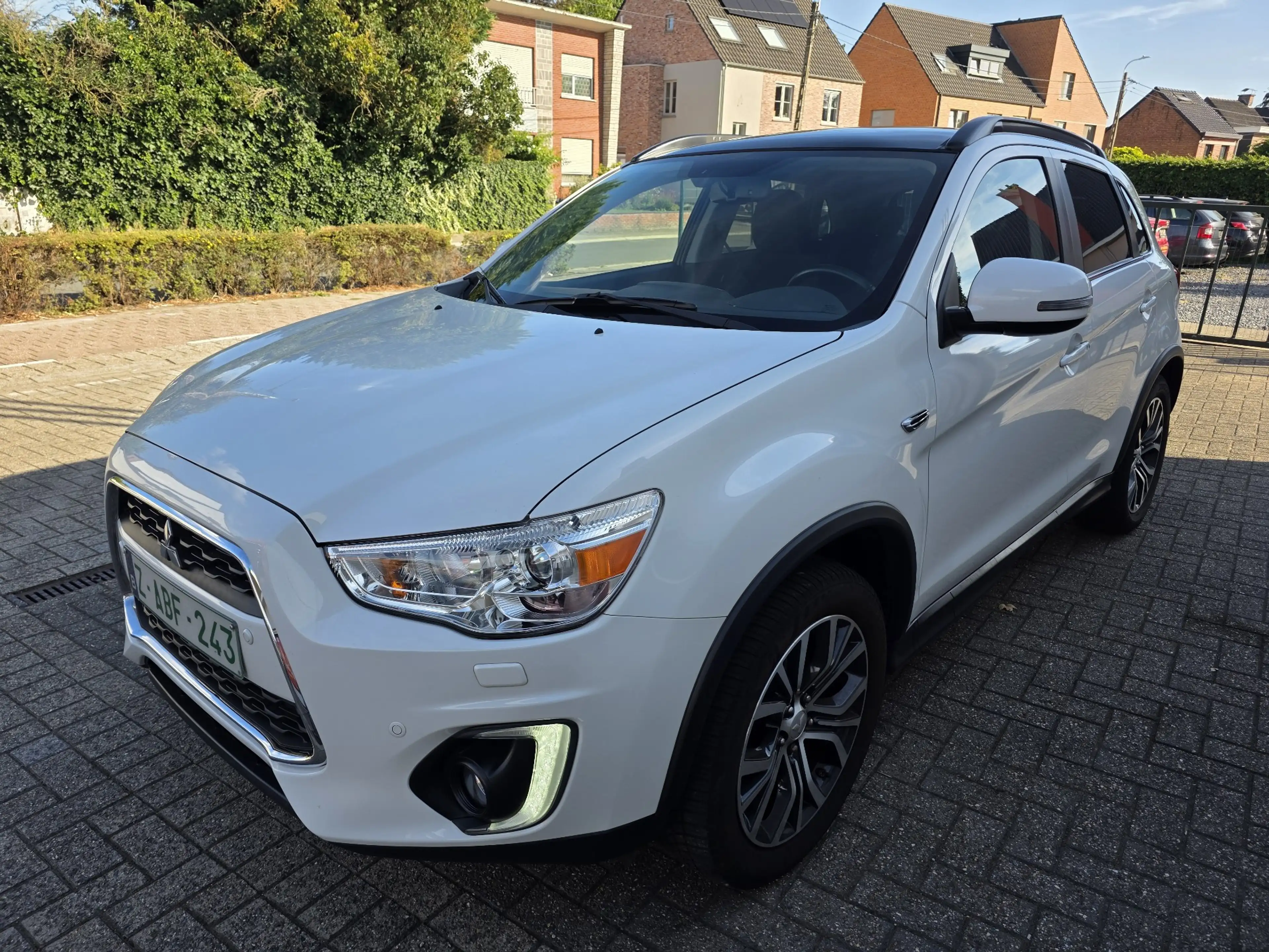 Mitsubishi ASX ASX 1.6i 2WD Invite (EURO6) — photo 2