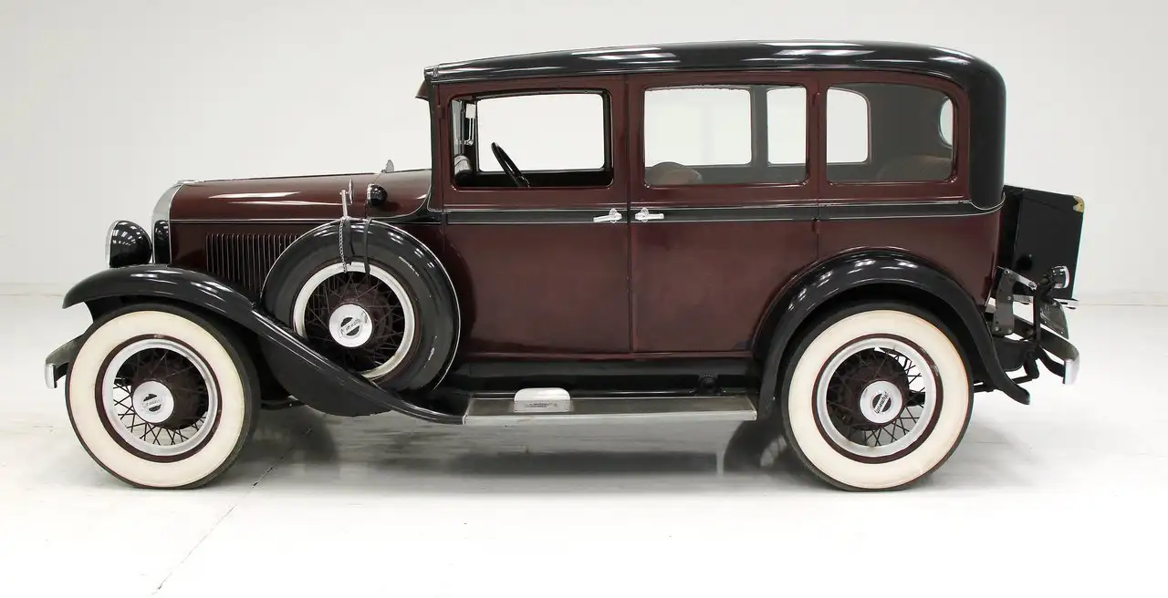 Plymouth Sedan, foto 2